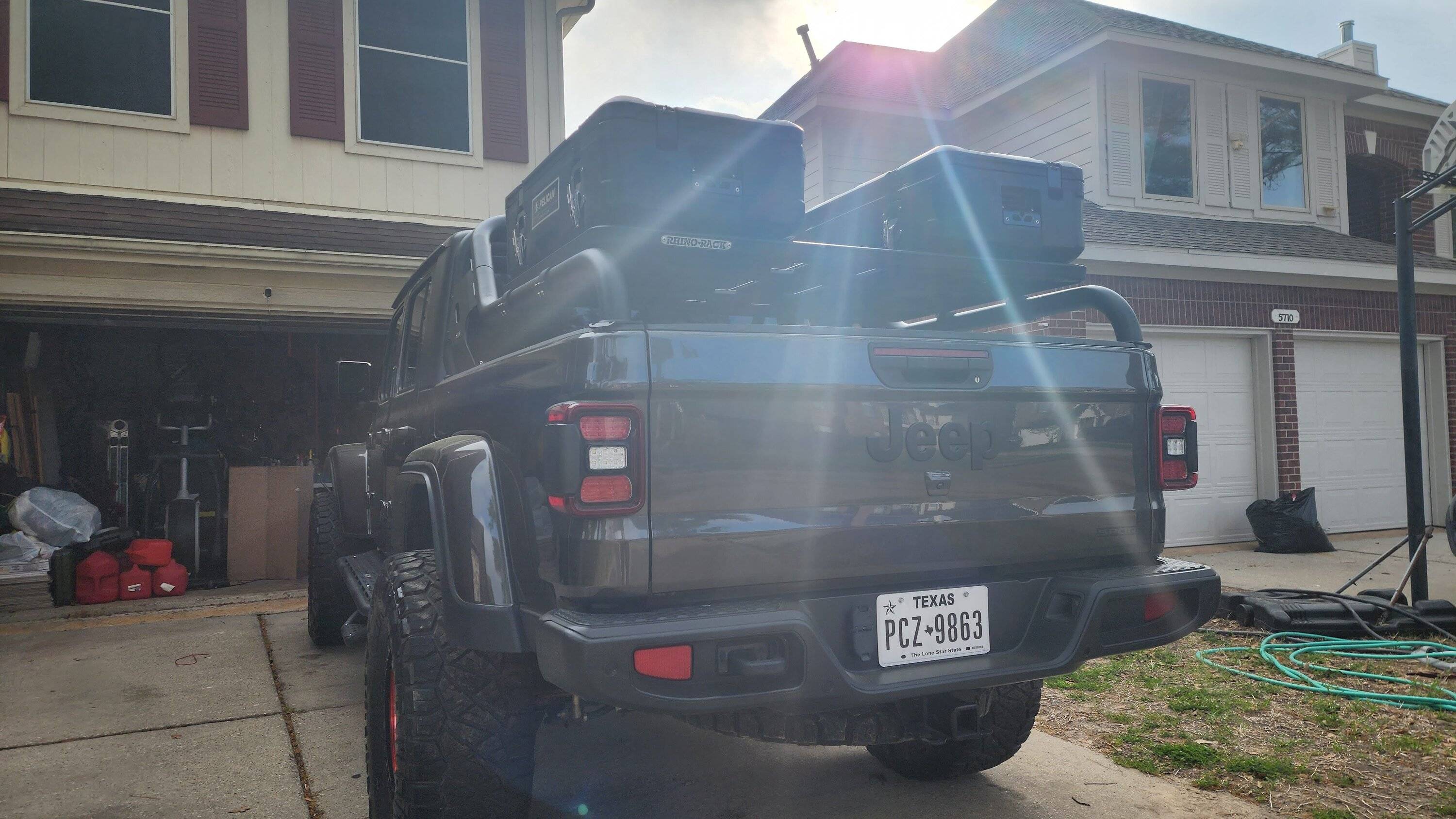 Jeep Gladiator Hard Case Vertical Mount Ideas 20230309_083708