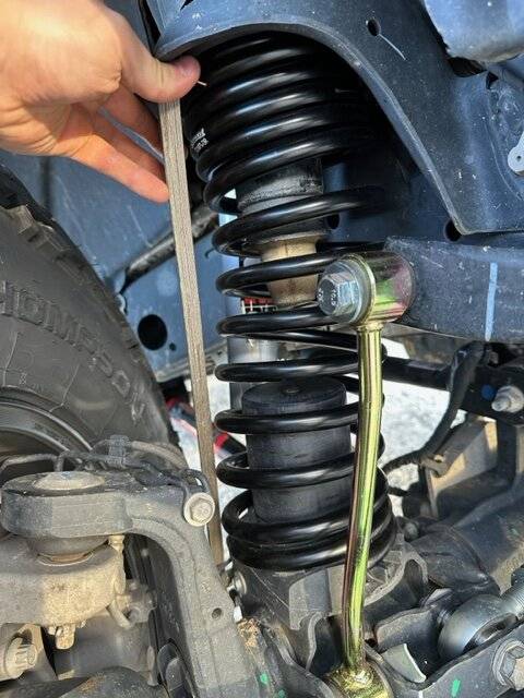 Jeep Gladiator Bowed Spring 3.5" Skyjacker lift? IMG_0372