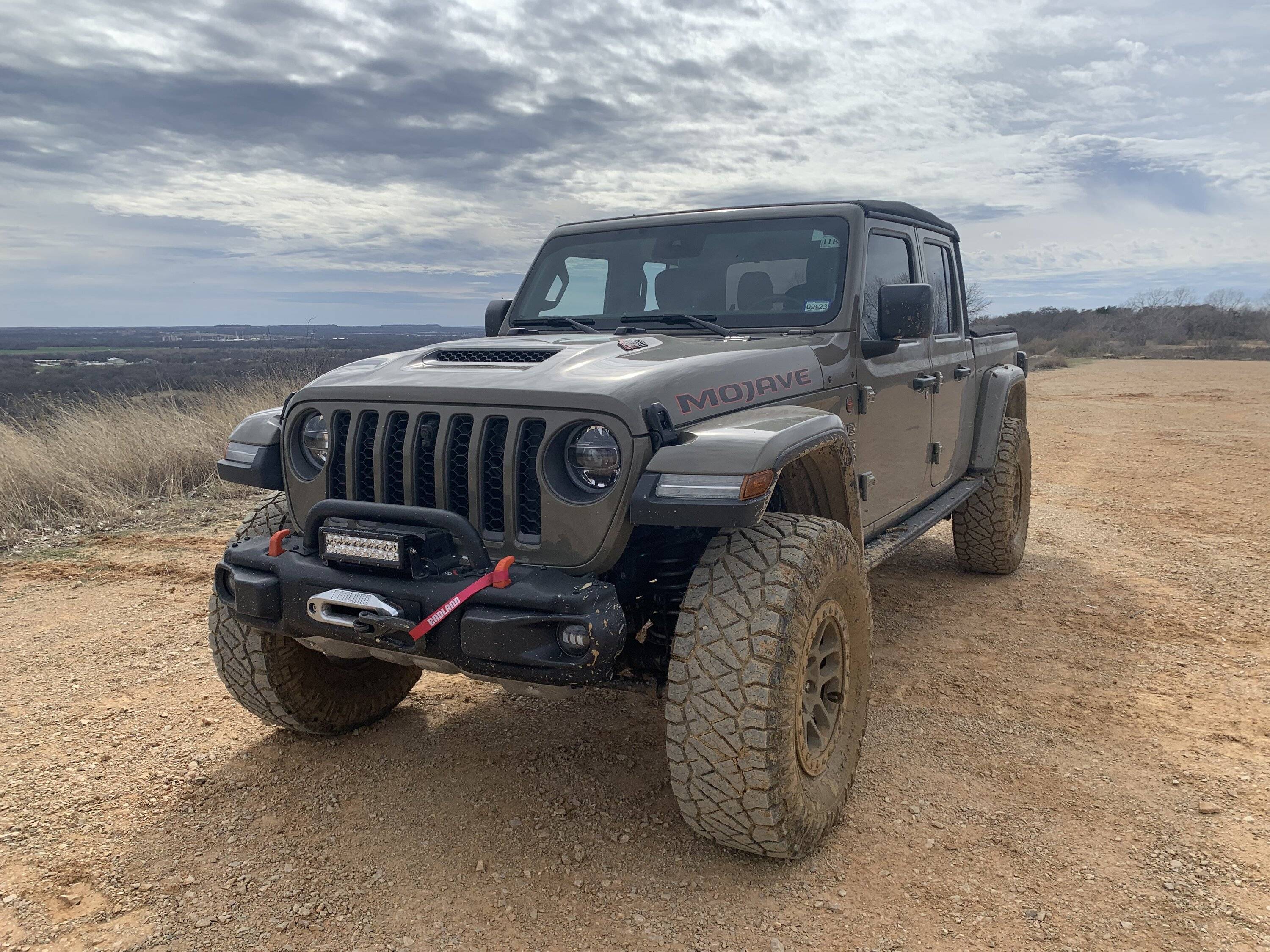 Jeep Gladiator Looking at the Gladiator from behind.... 1EF1C7D1-6634-424B-B4F7-E753158859E8