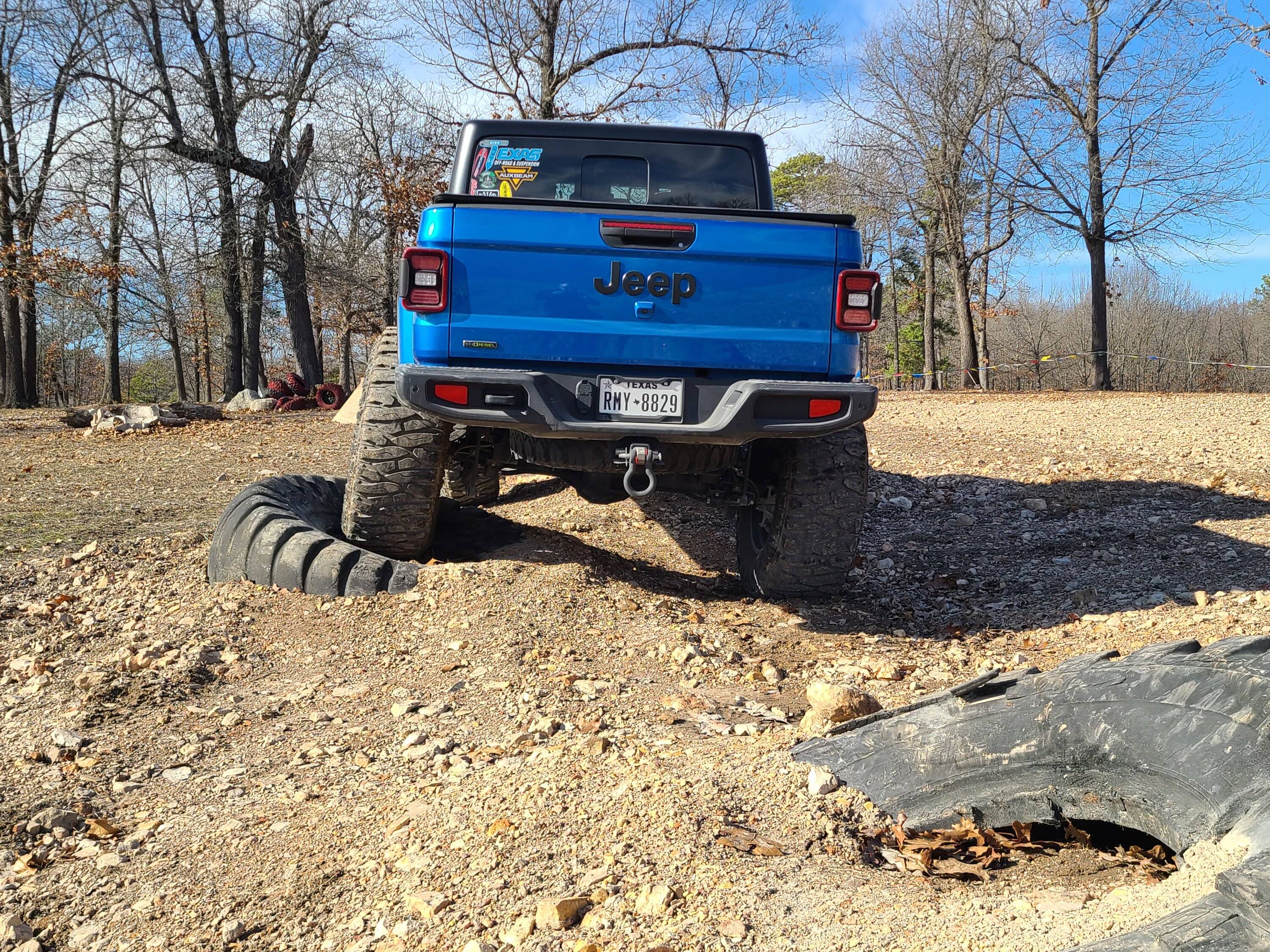 Jeep Gladiator Looking at the Gladiator from behind.... 20221231_130933