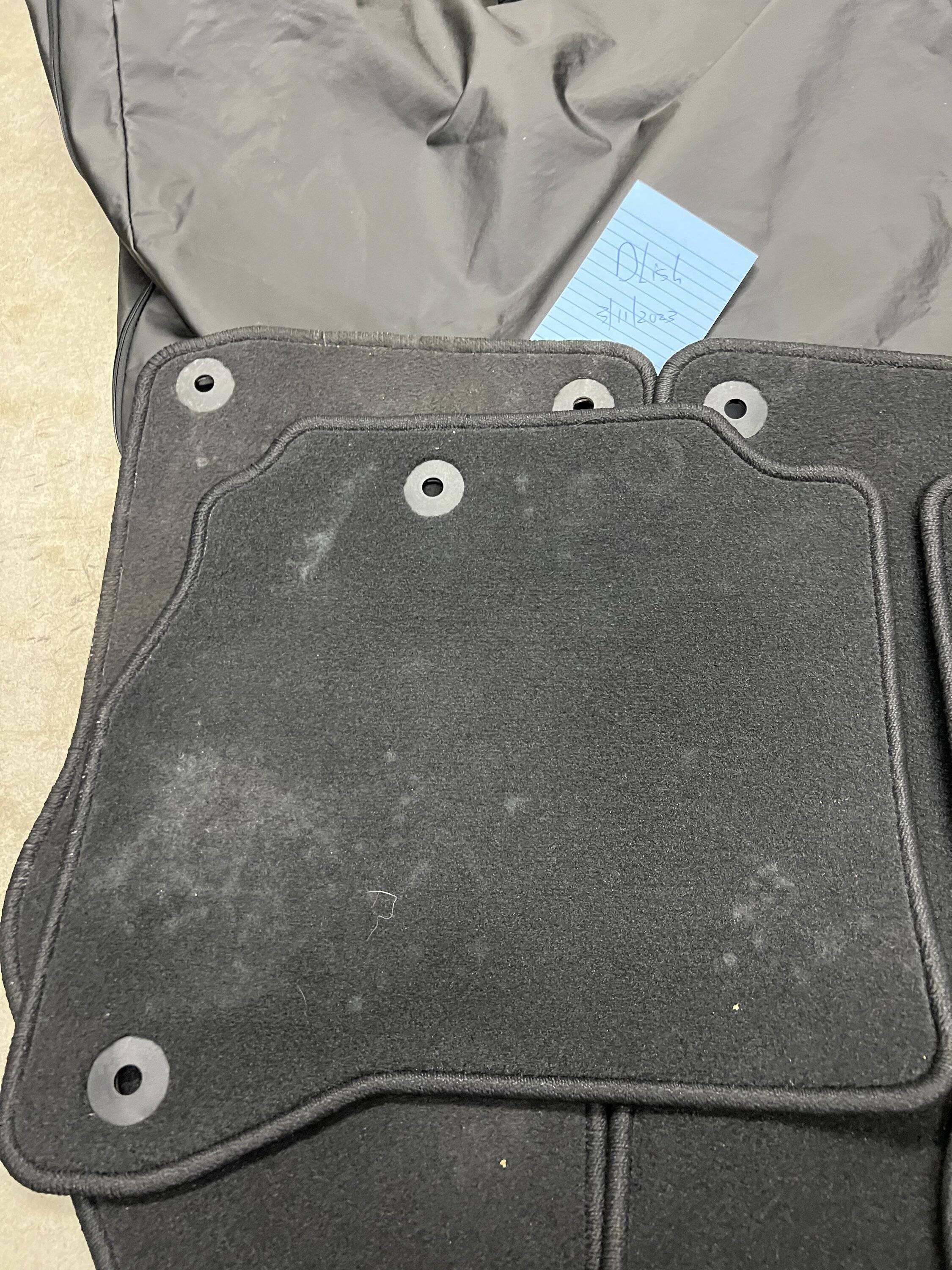 Jeep Gladiator Freedom top Bag and floor mats C3E2198B-4233-4AED-88A7-4B906D2D0F91