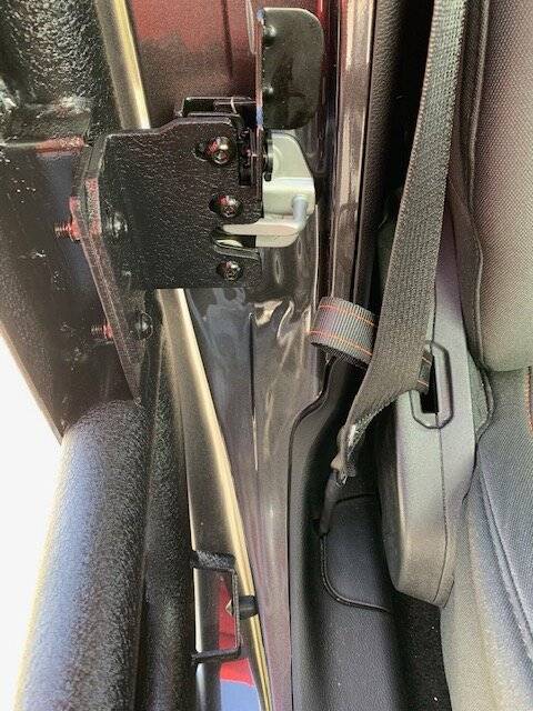 Jeep Gladiator Tube Doors: Body Armor (2023) tube door latch and bumper
