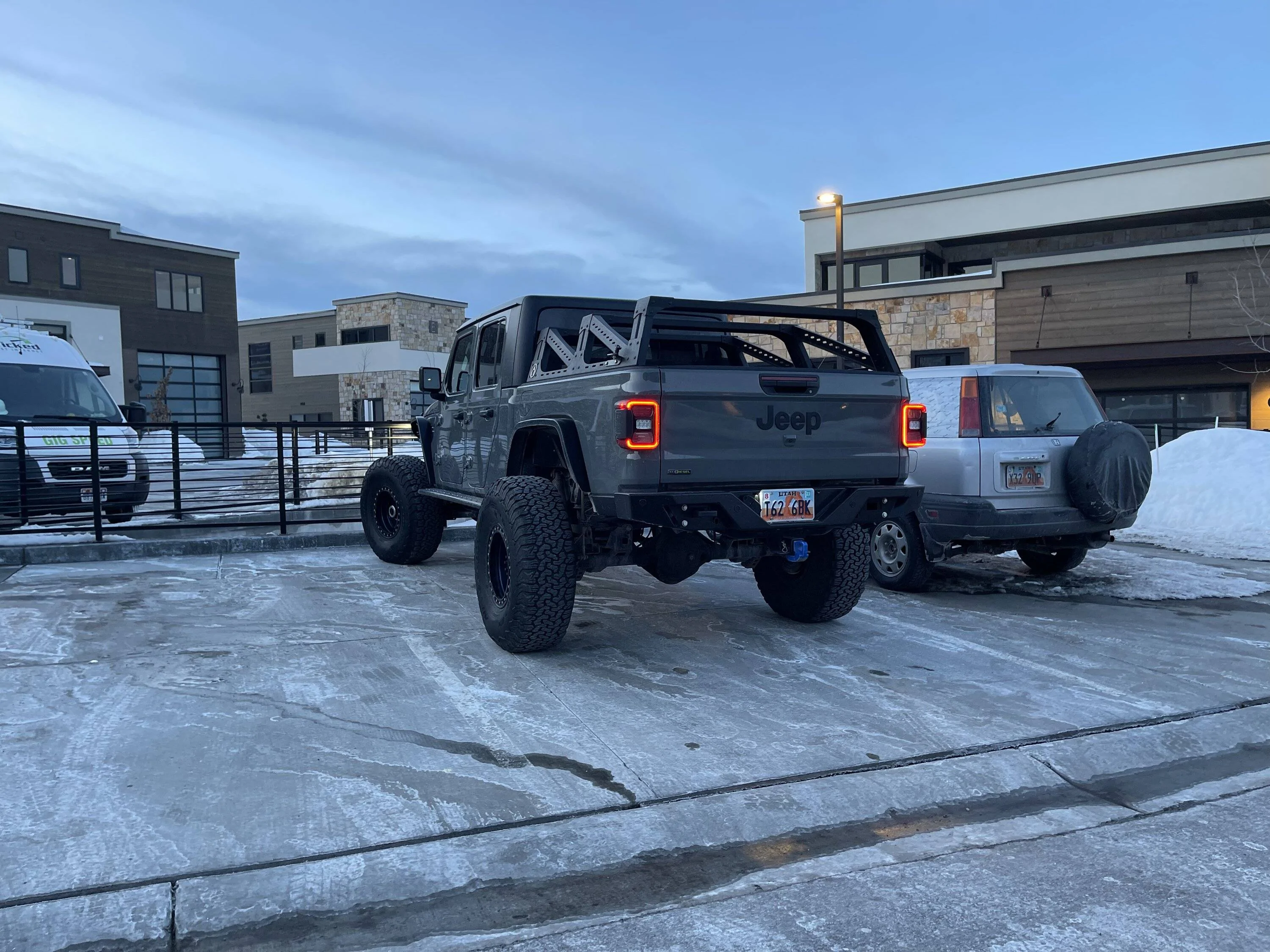 Jeep Gladiator Looking at the Gladiator from behind.... 4F29A024-47B6-4159-A045-E07D1241FB53