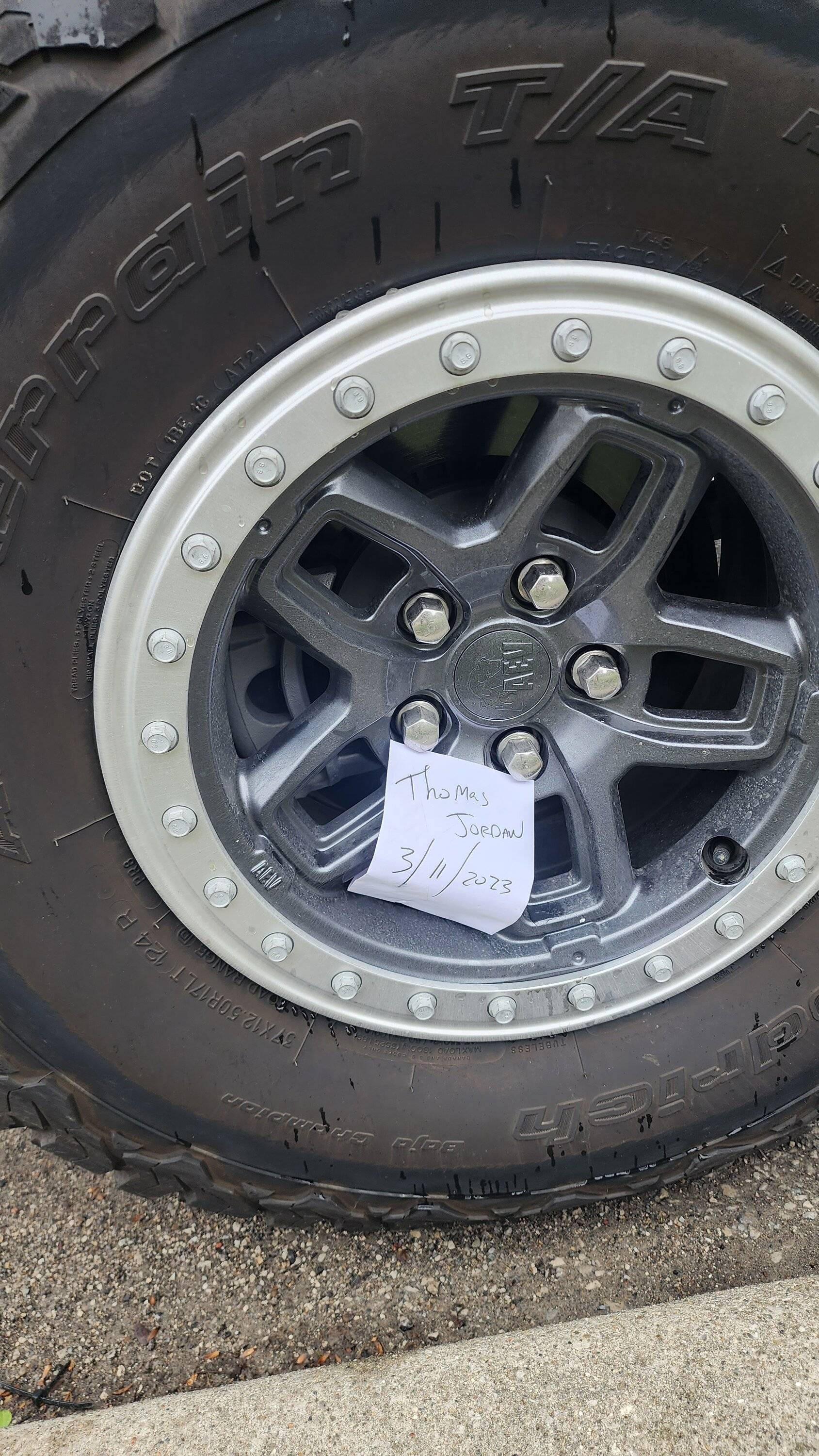 Jeep Gladiator WTT 4x AEV Borah Rims with KO2 20230312_131249