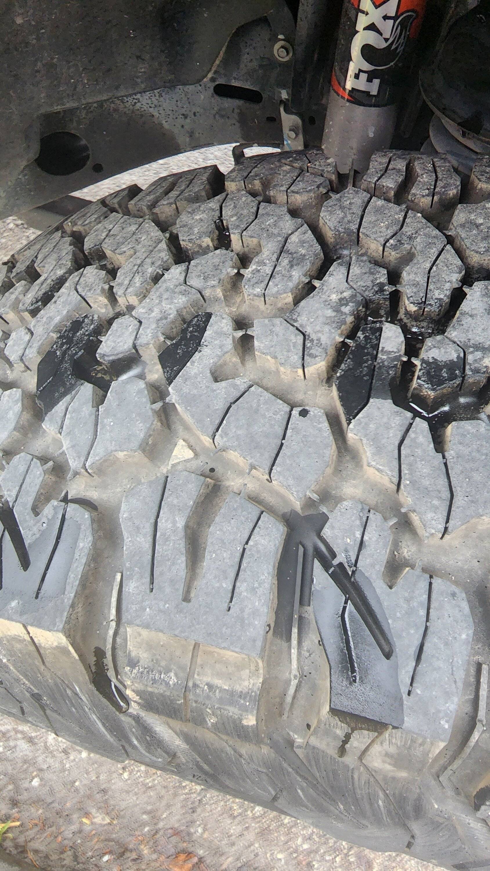 Jeep Gladiator WTT 4x AEV Borah Rims with KO2 20230312_131302