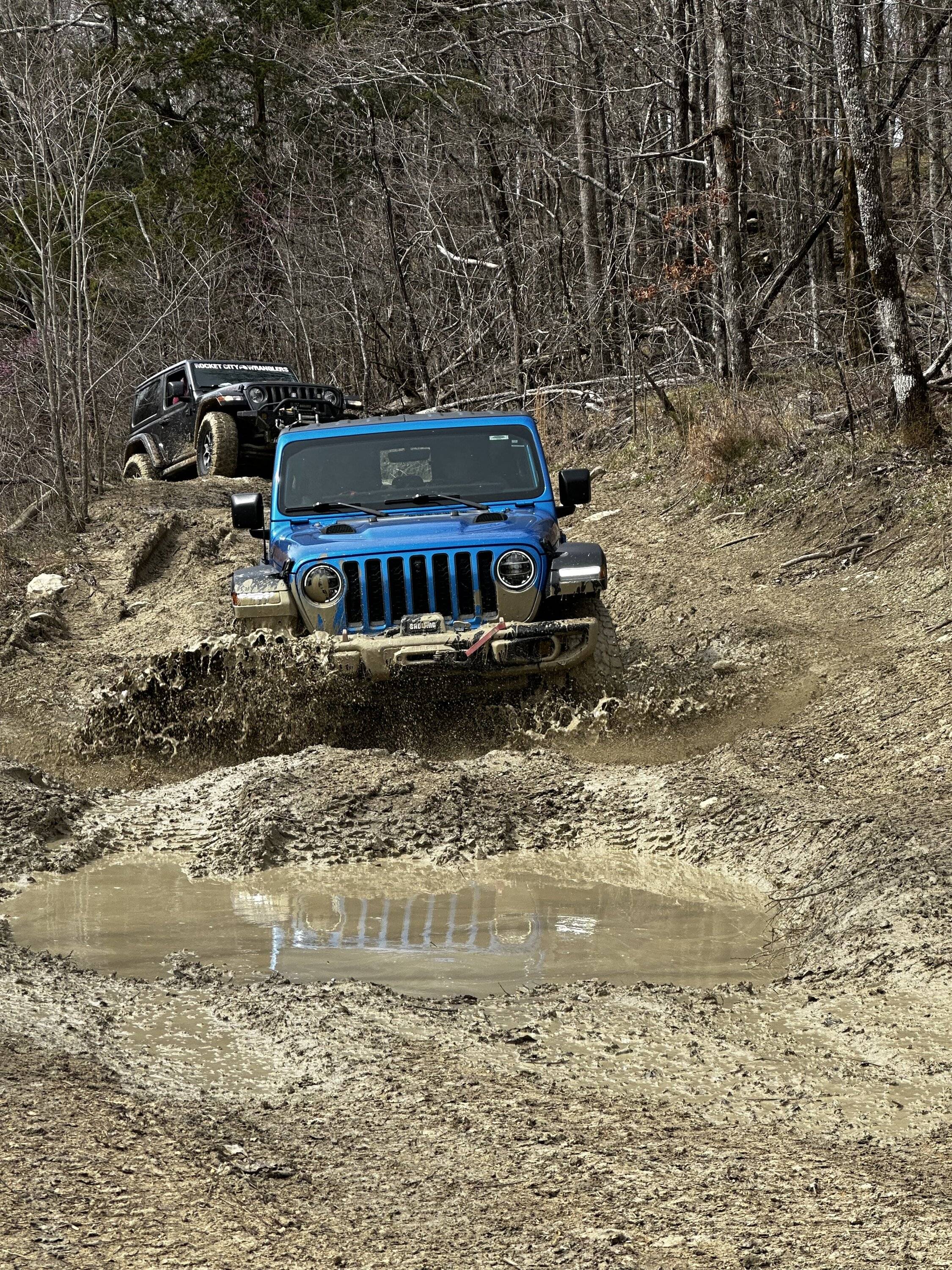 Jeep Gladiator Alabama Gladiators E77F780C-C66D-4C73-B3B6-405879CD189E