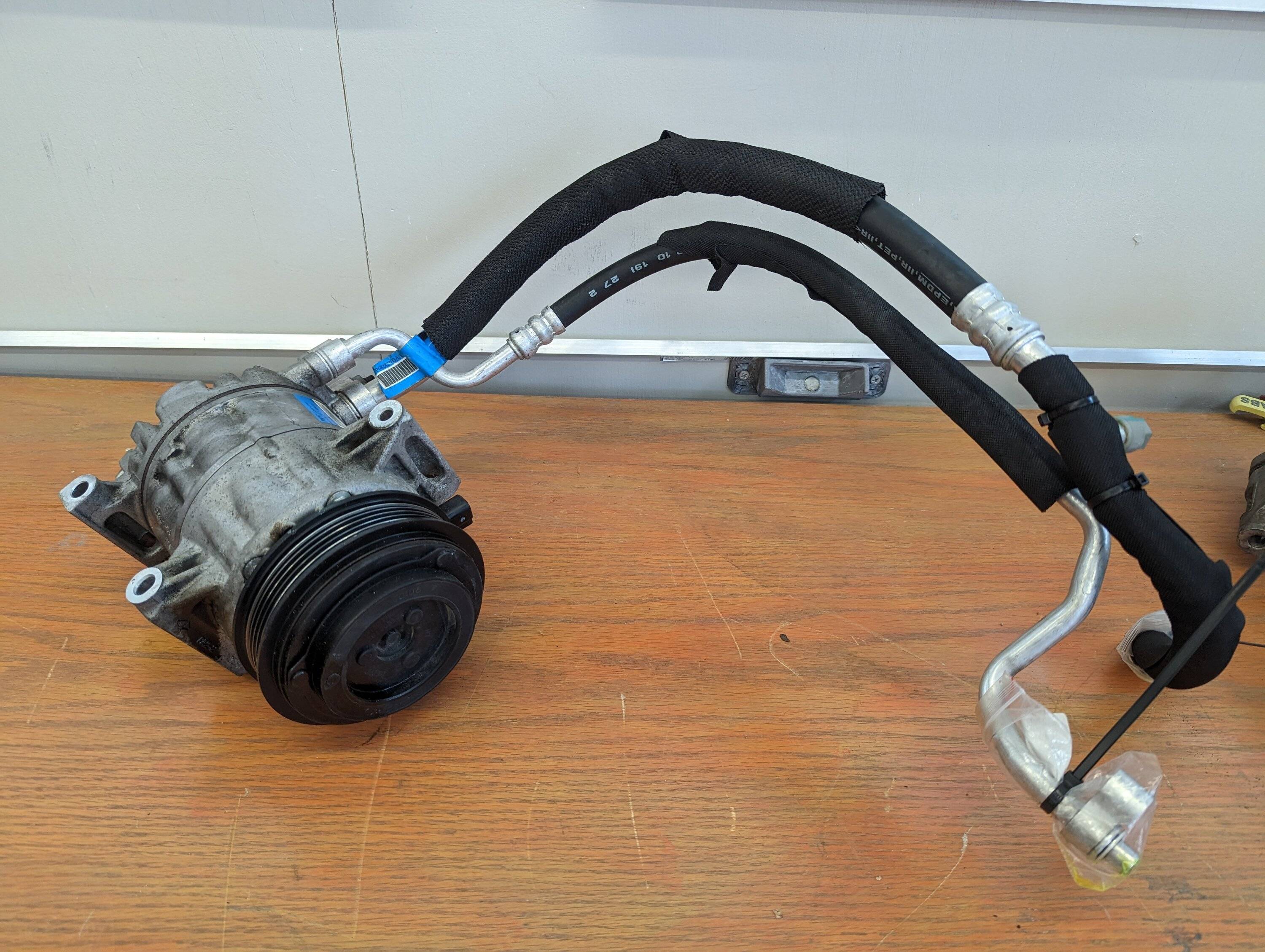 Jeep Gladiator HV17 A/C compressor 2023-03-12 17.13.29