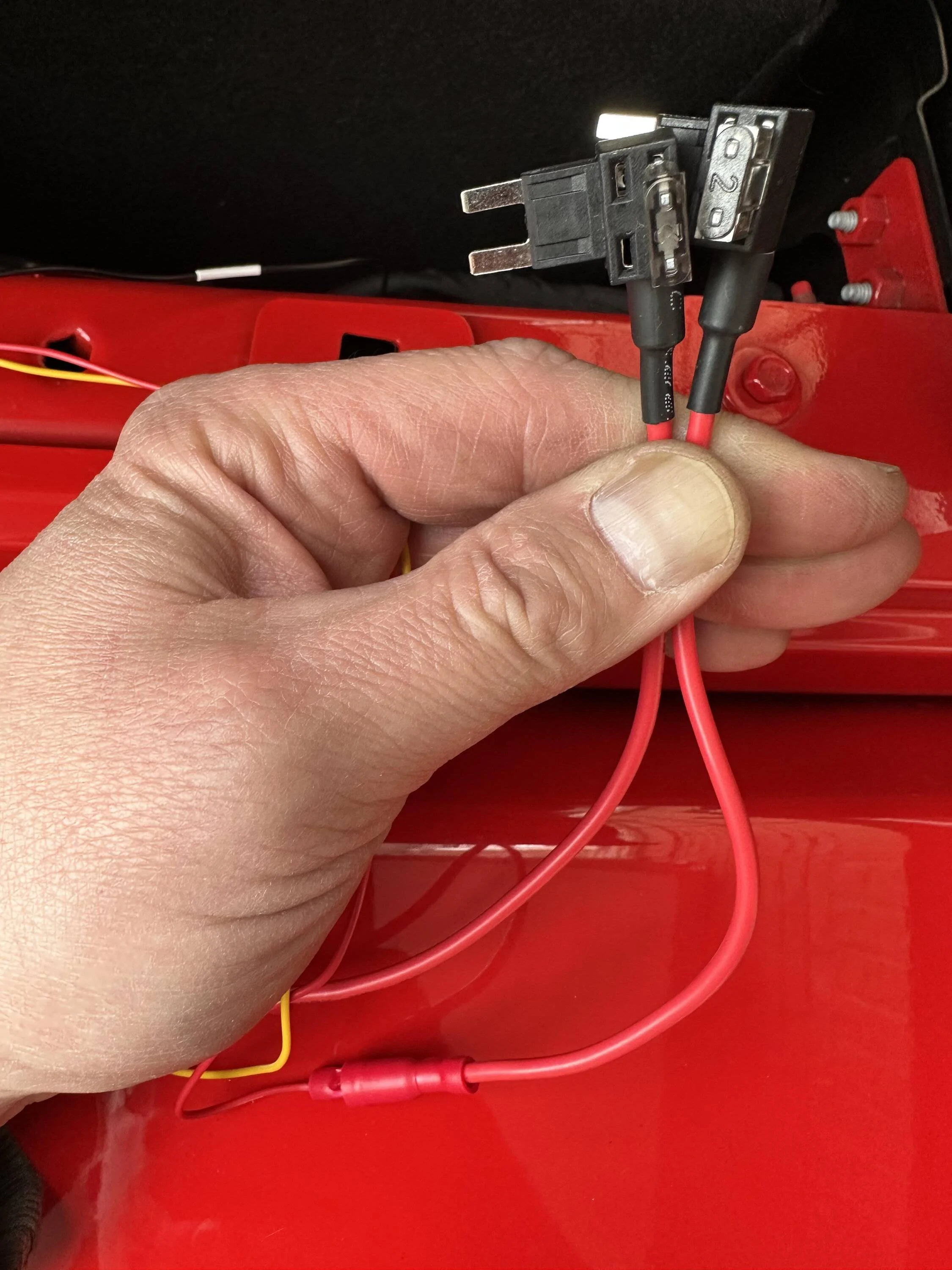Jeep Gladiator Rexing aftermarket camera wiring - fuse taps wires2
