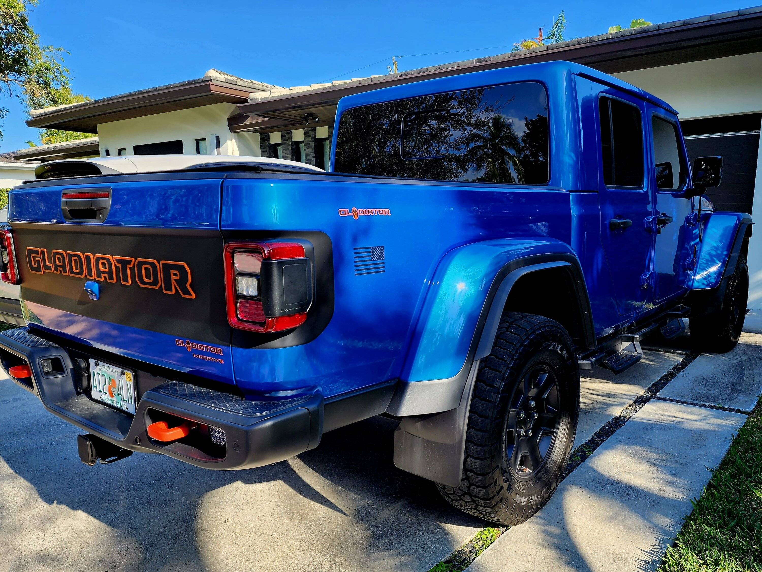 Jeep Gladiator Looking at the Gladiator from behind.... 20230220_155458