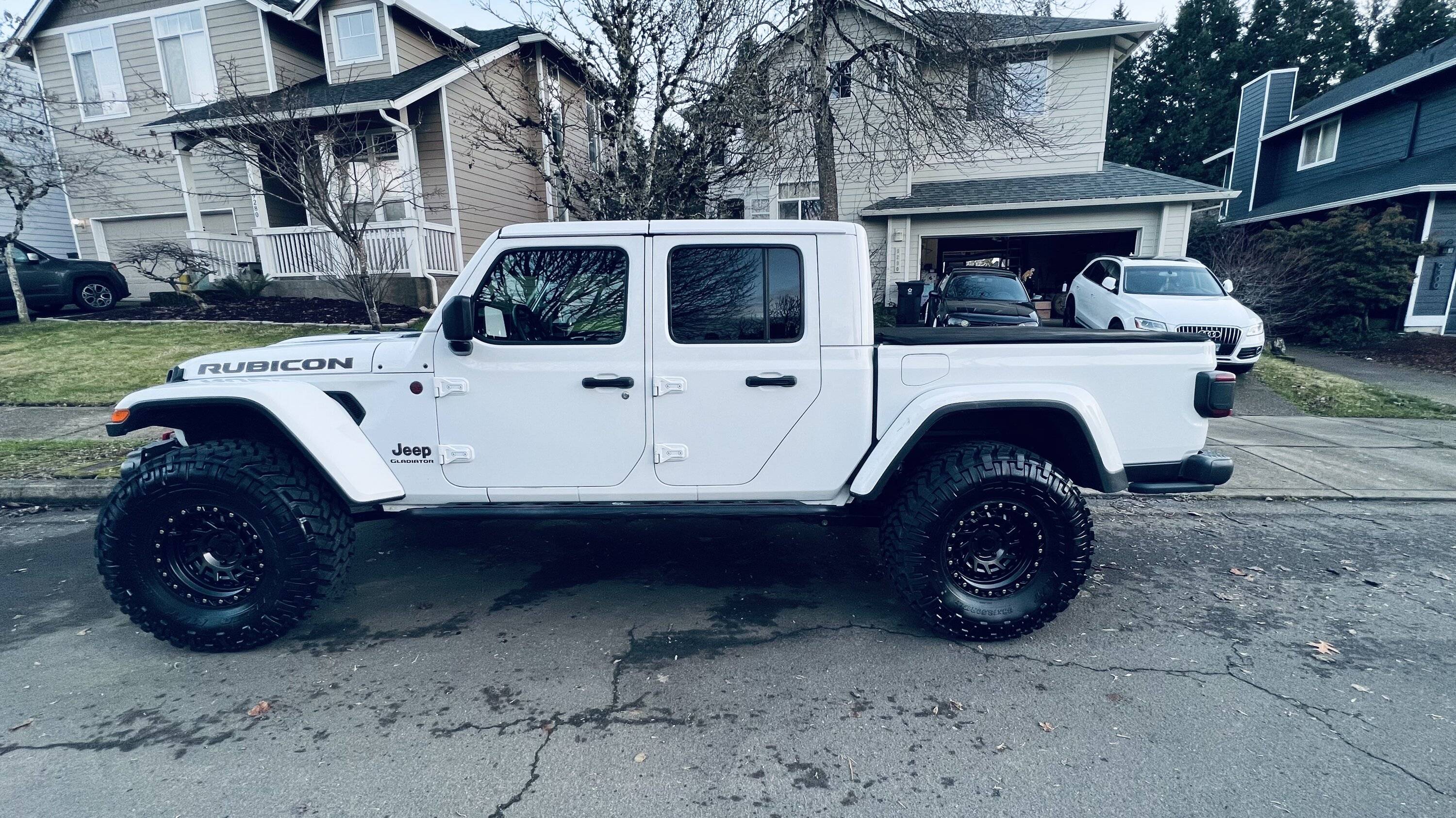 Jeep Gladiator Got the Mopar 2" lift, love it but.... need your wheels pics now 4F6D97B5-0E41-49BC-9F03-6CD6060B9BA0