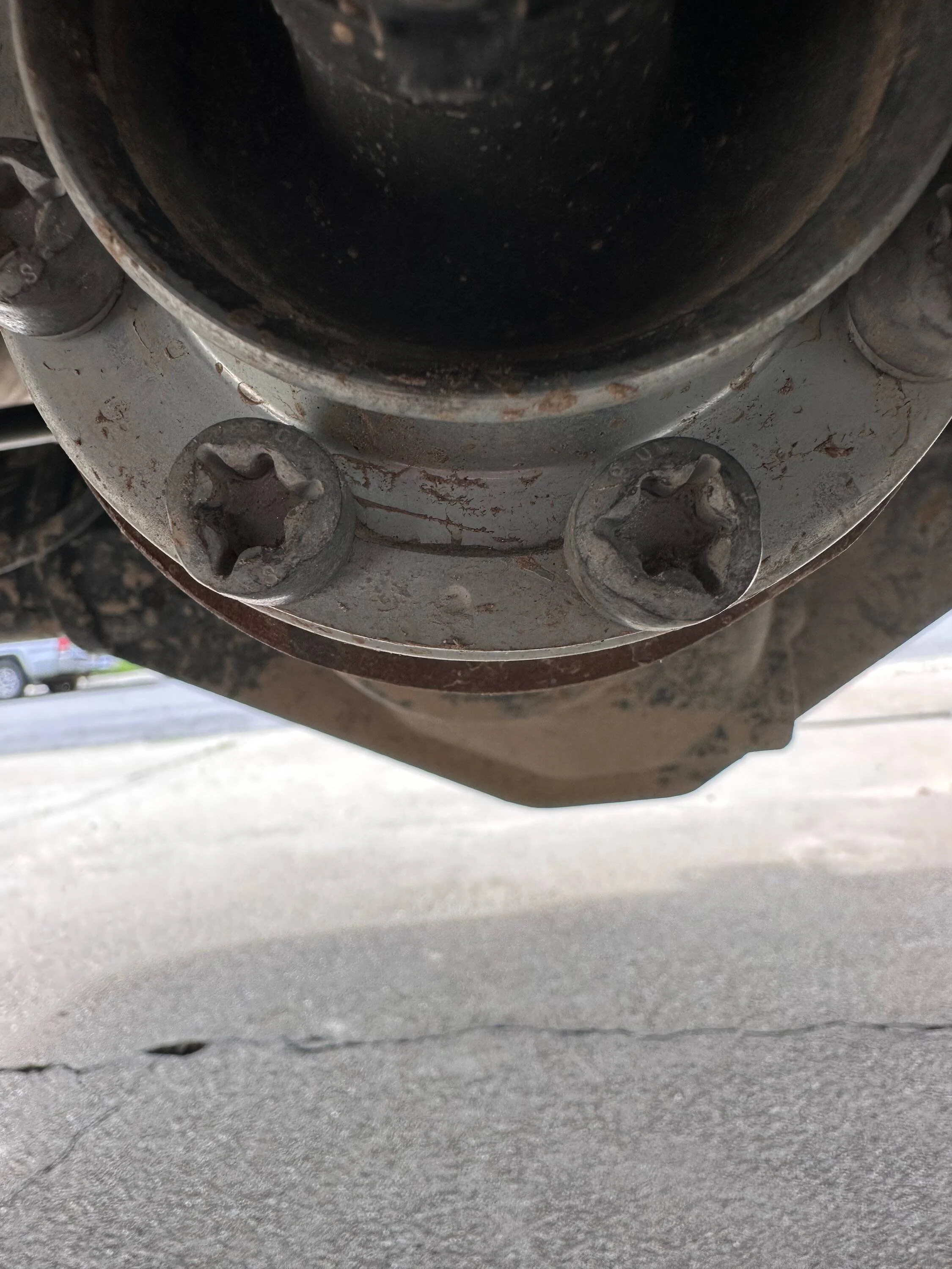 Jeep Gladiator Weird triangular / T50 torx driveline bolts? IMG_1304