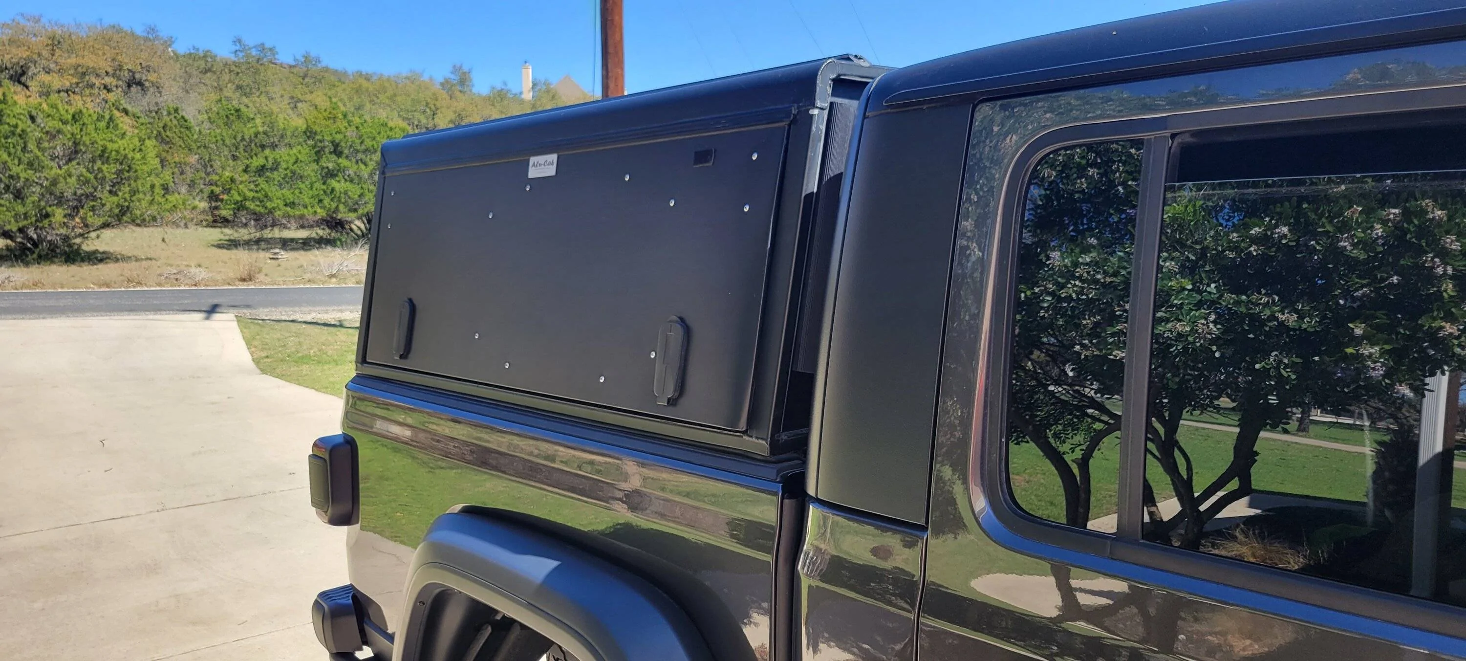 Jeep Gladiator Alu-Cab Bed Cap For Sale 20230304_131505