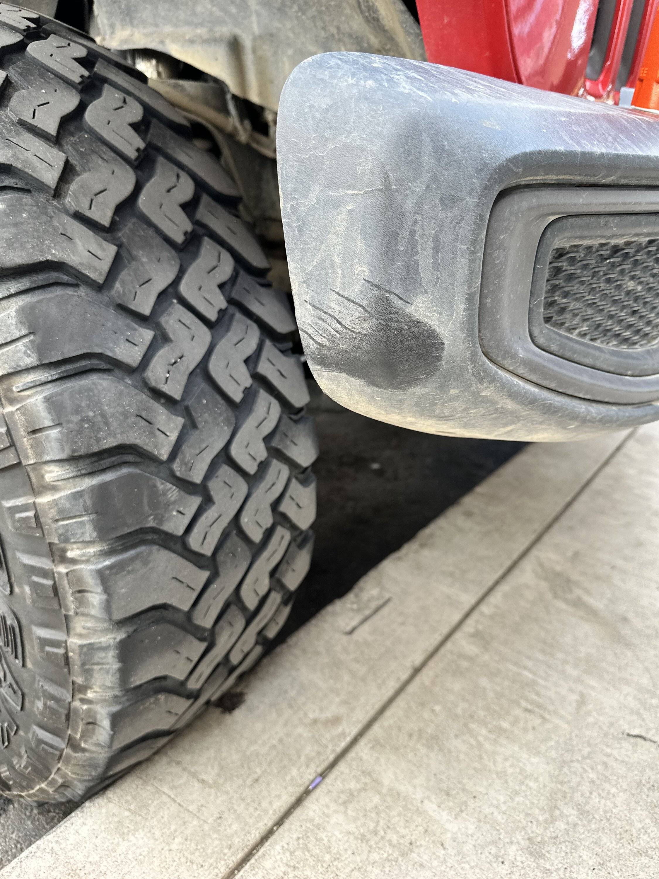 Jeep Gladiator California Adventure 2023 69992933762__4BE03C5D-9437-402F-B37E-58E46D105705