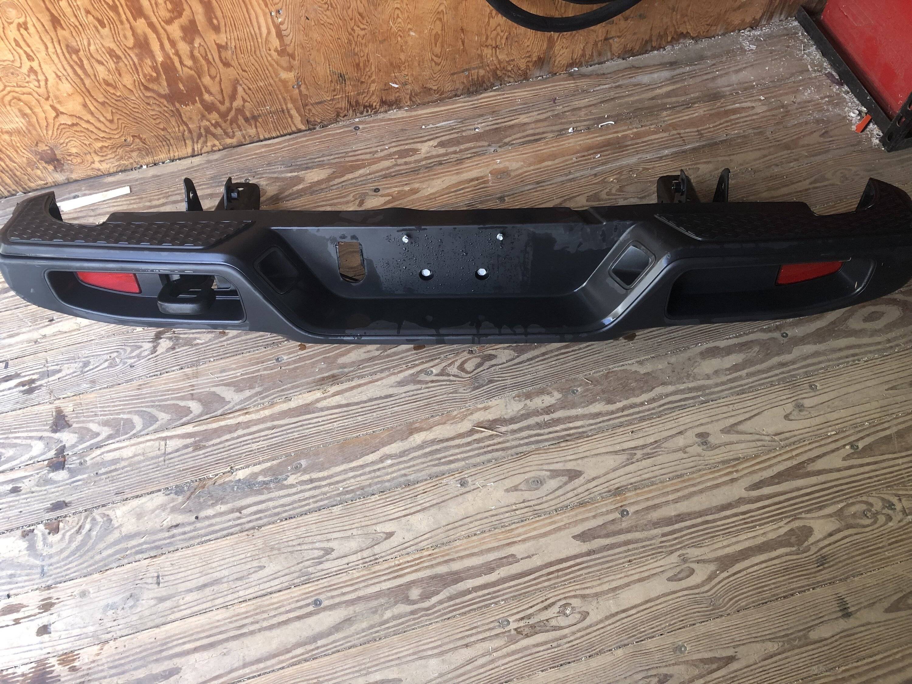Jeep Gladiator Rear Hitch/Receiver Non tow package 0A0105FE-8E1B-4EB1-926D-B6667A479C51