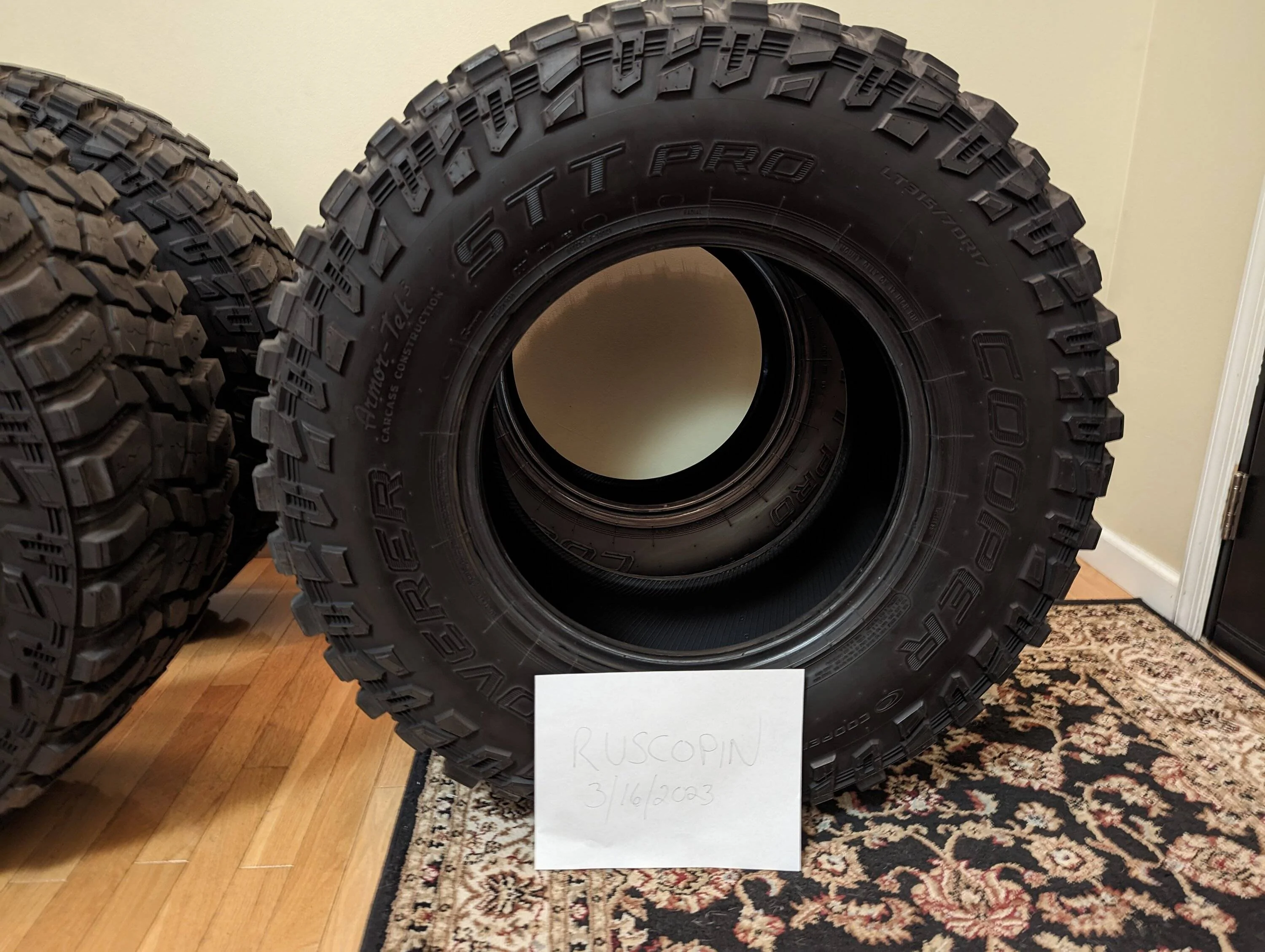 Jeep Gladiator (4) SST PRO Coopers 315/70/17 $400 PXL_20230317_004146577