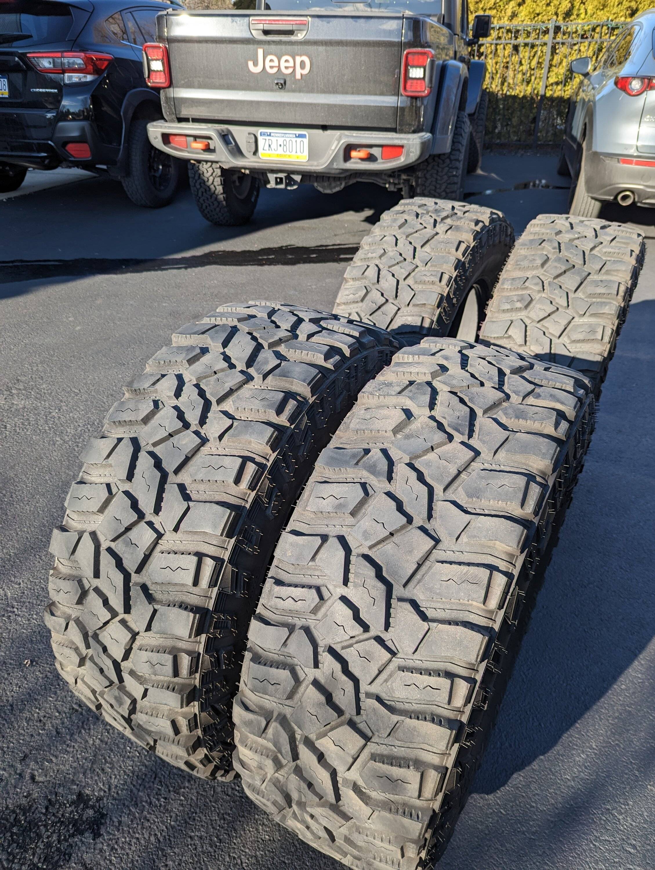Jeep Gladiator (4) SST PRO Coopers 315/70/17 $400 PXL_20230316_210651994