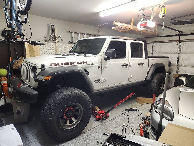Jeep Gladiator Gladiators in STL? 20230315_064932