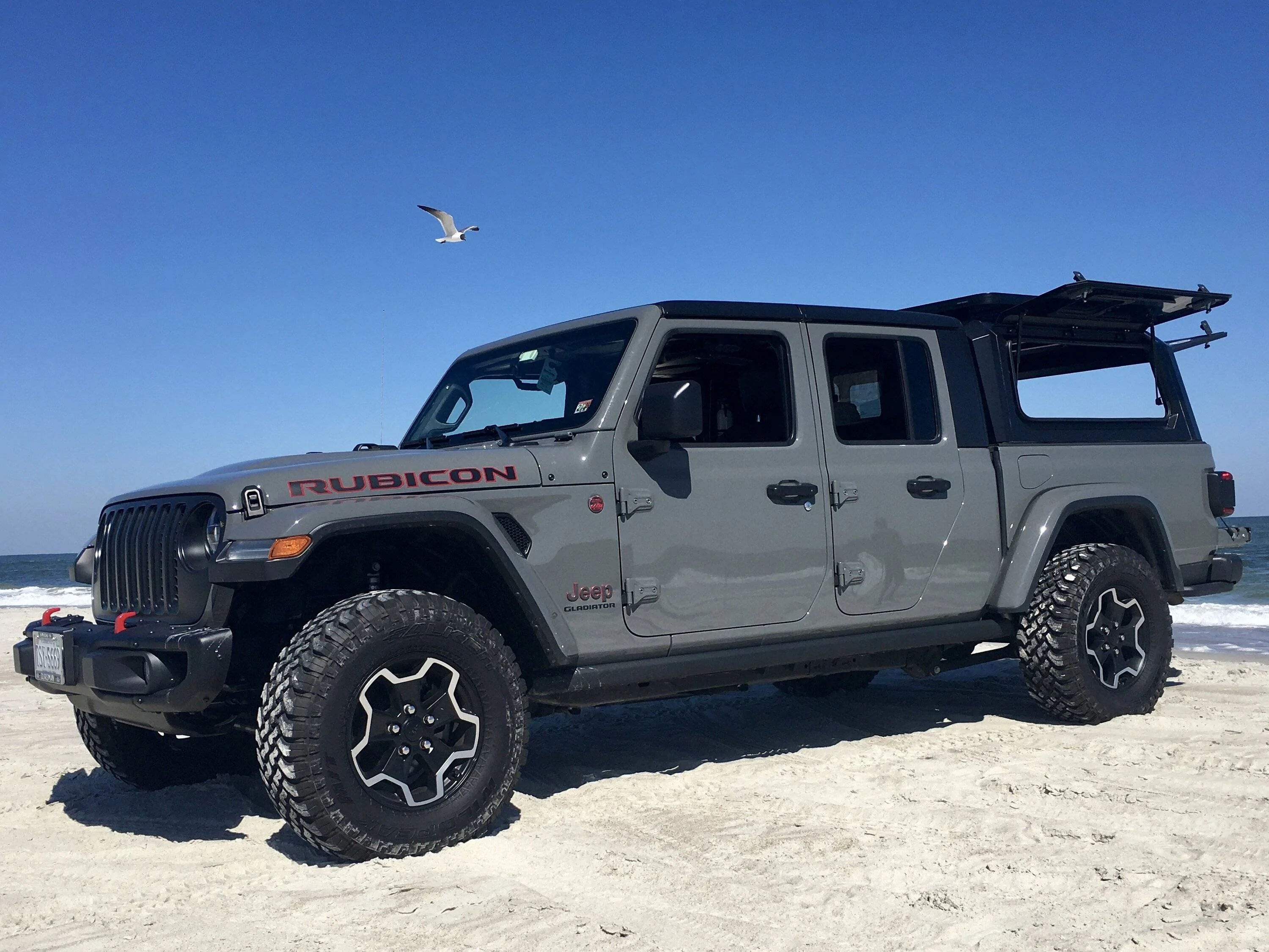 Jeep Gladiator STING GRAY Gladiator JT Club E3381546-829B-4580-B463-D5663007BCCF