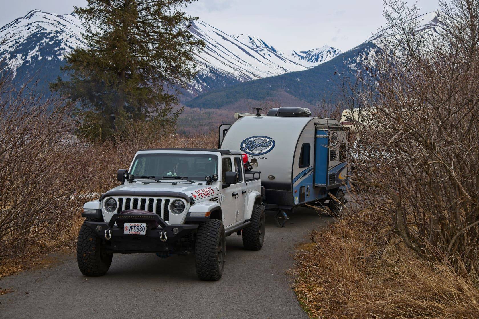 Jeep Gladiator Alaska Daily Drivers: Hydro Blue 80A and Bright White JTR Hope 2021
