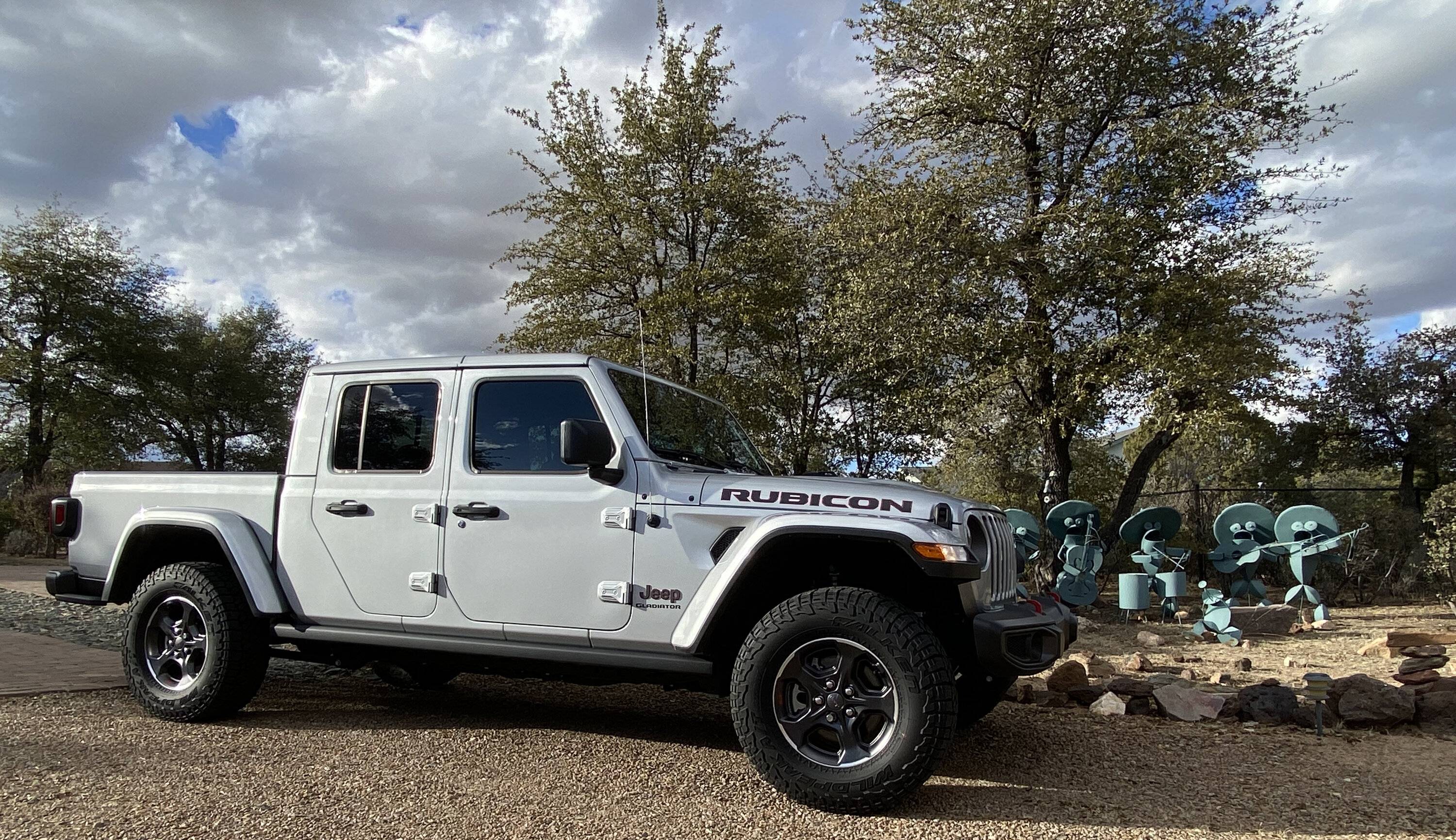 Jeep Gladiator Gladiator Glamour Shots Silverator
