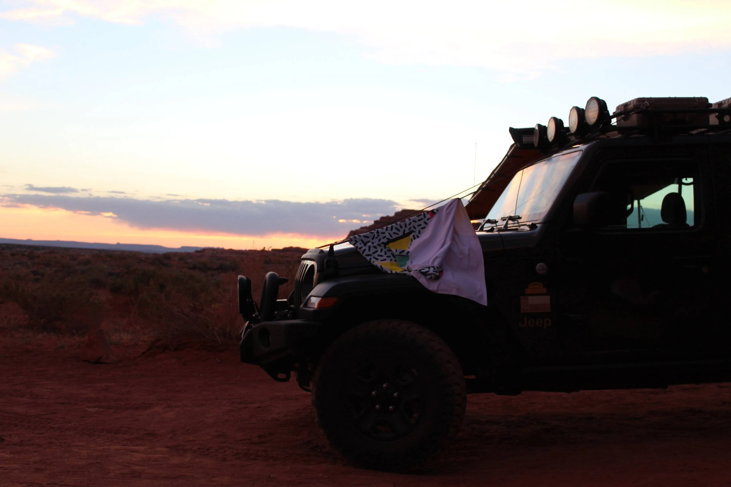 Jeep Gladiator Thoughts if JT or JL took part in Camel Trophy IMG_1953