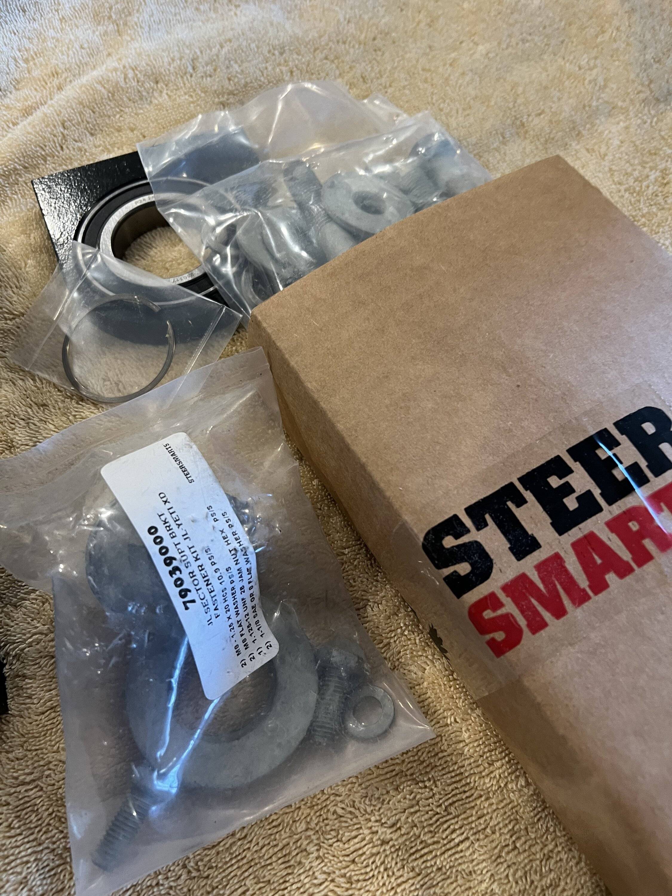 Jeep Gladiator Steer Smart sector shaft brace 4B454E37-0D7E-47CE-BD3B-6068E6943E15