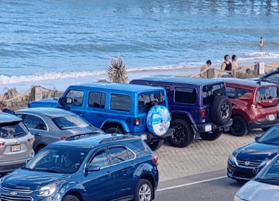 Jeep Gladiator Jeeps Parking Next To Jeeps 1679284255173