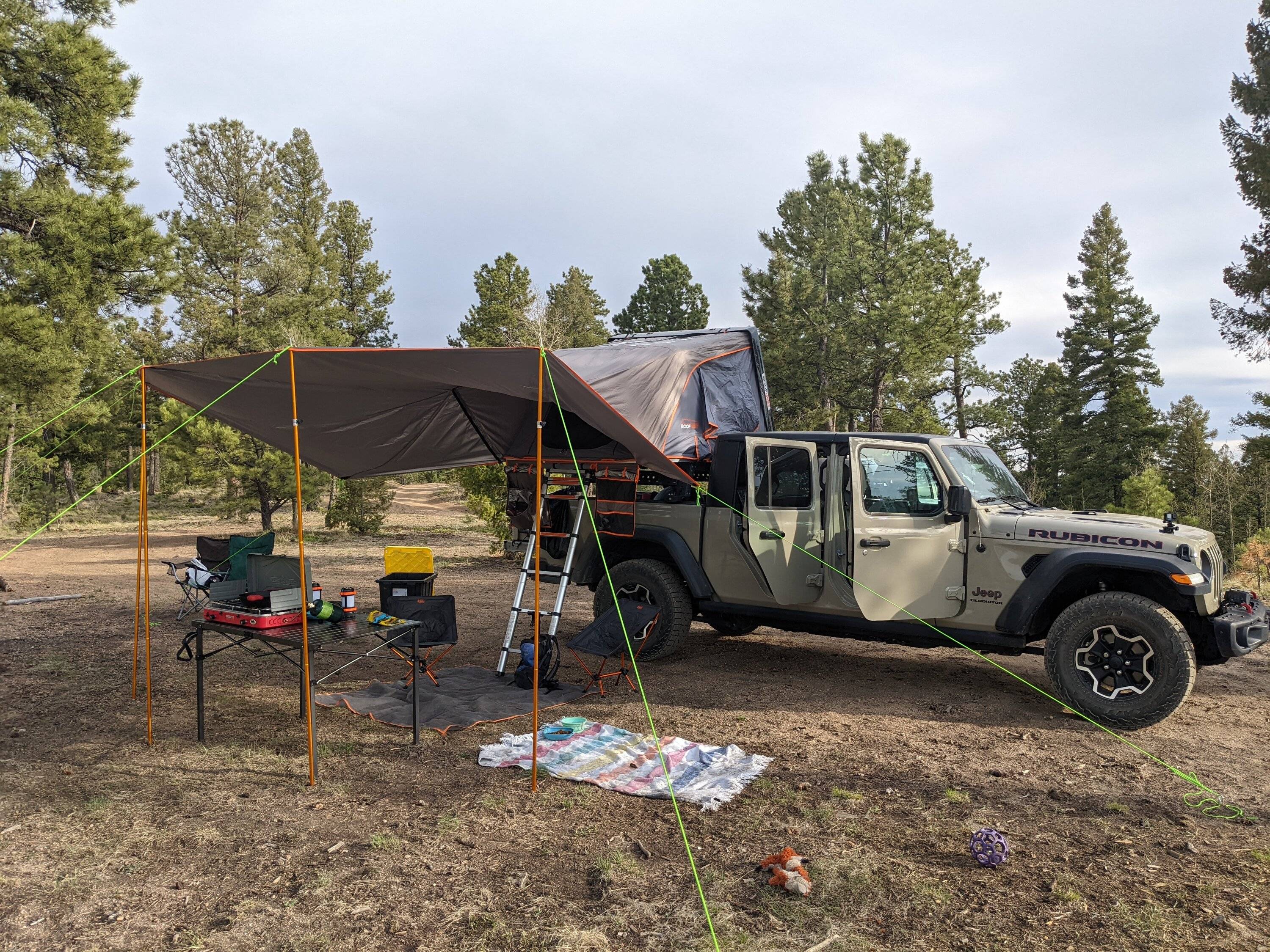 Jeep Gladiator Roofnest Condor Rooftop Tent & Awning PXL_20220514_000600346.MP