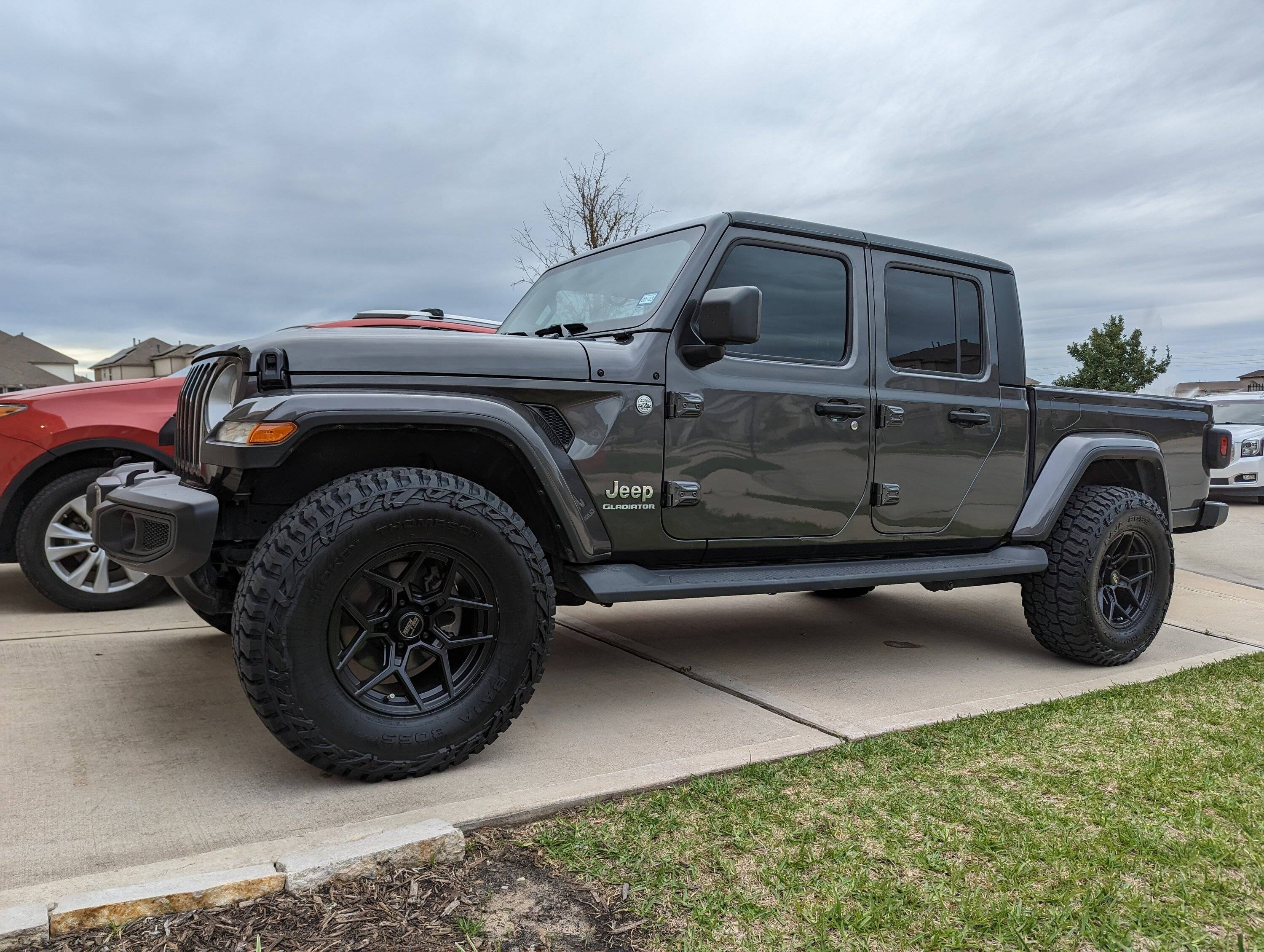 Jeep Gladiator 35” Tire Opinion PXL_20230320_214726171