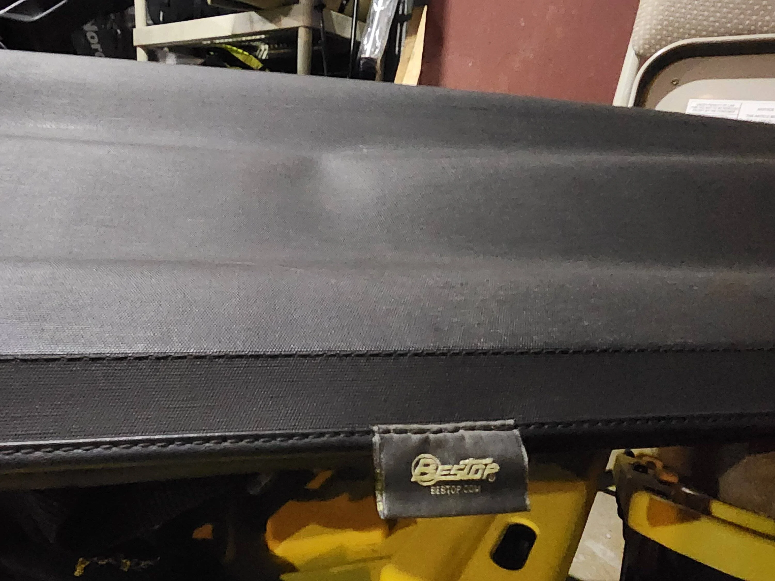 Jeep Gladiator $100 Bestop Blk Diamond Roll Soft Tonneau 20230310_184308