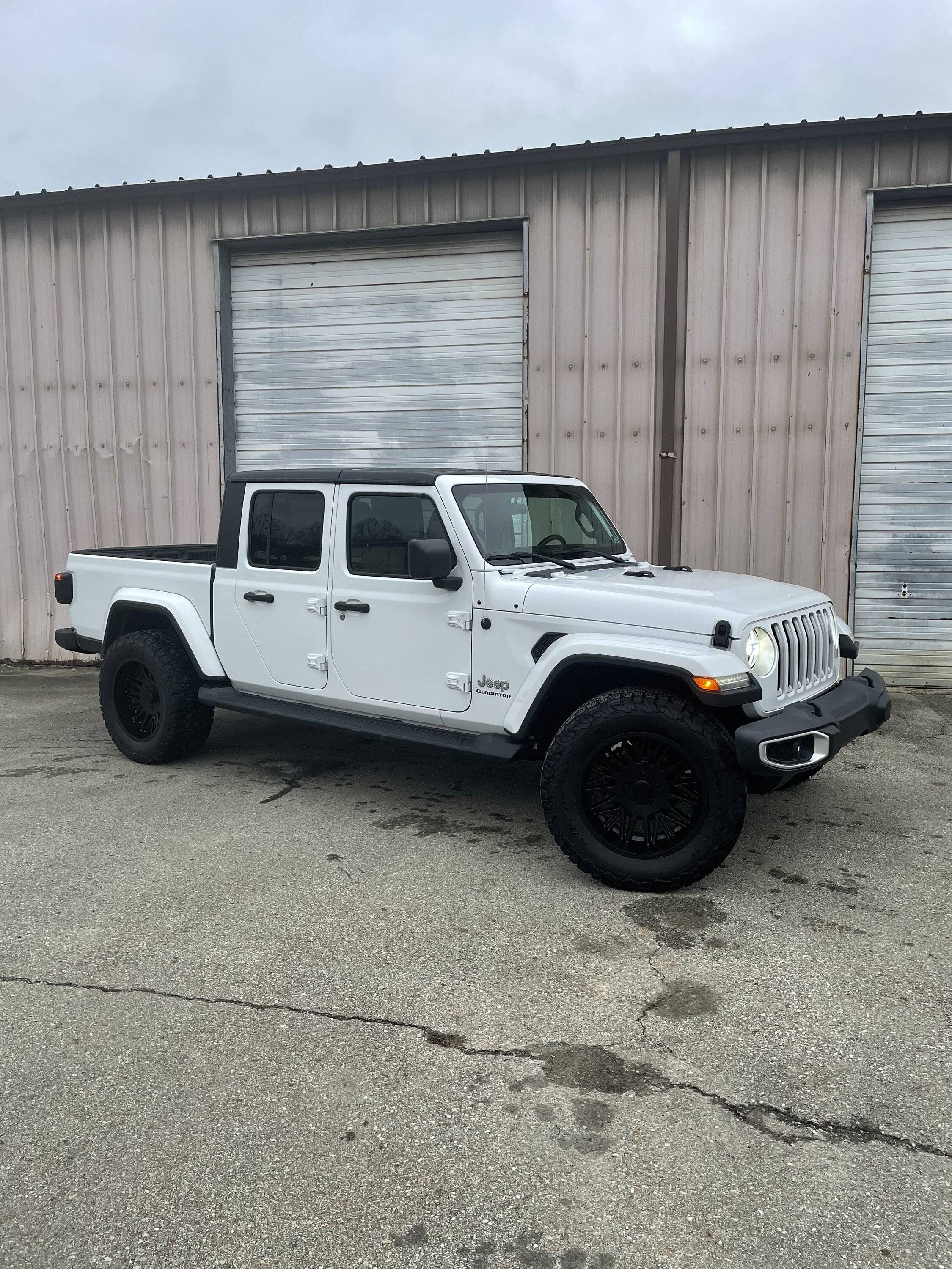 Jeep Gladiator 2020 Gladiator Overland 5A40C3E7-1254-4544-B6B9-9B0BCAF0DBC5