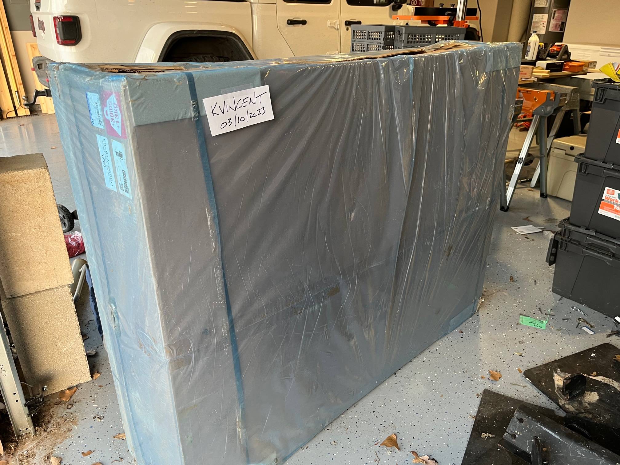 Jeep Gladiator JT Premium Soft Top Mopar #82215614 New in Unopened, Factory Wrapped Box JT Top 2