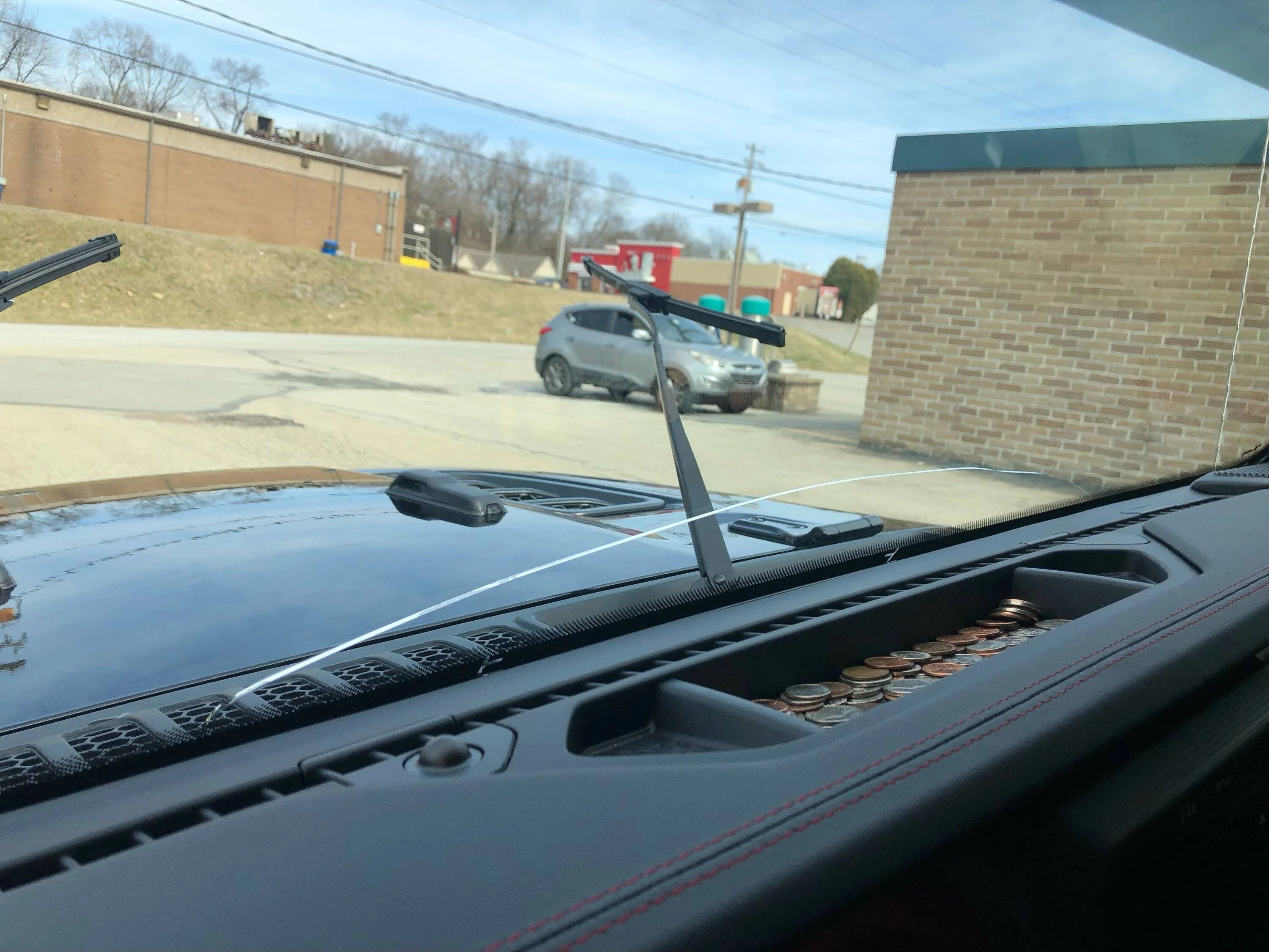 Jeep Gladiator Corning Gorilla Glass Windshield cracks for no reason. windshield1