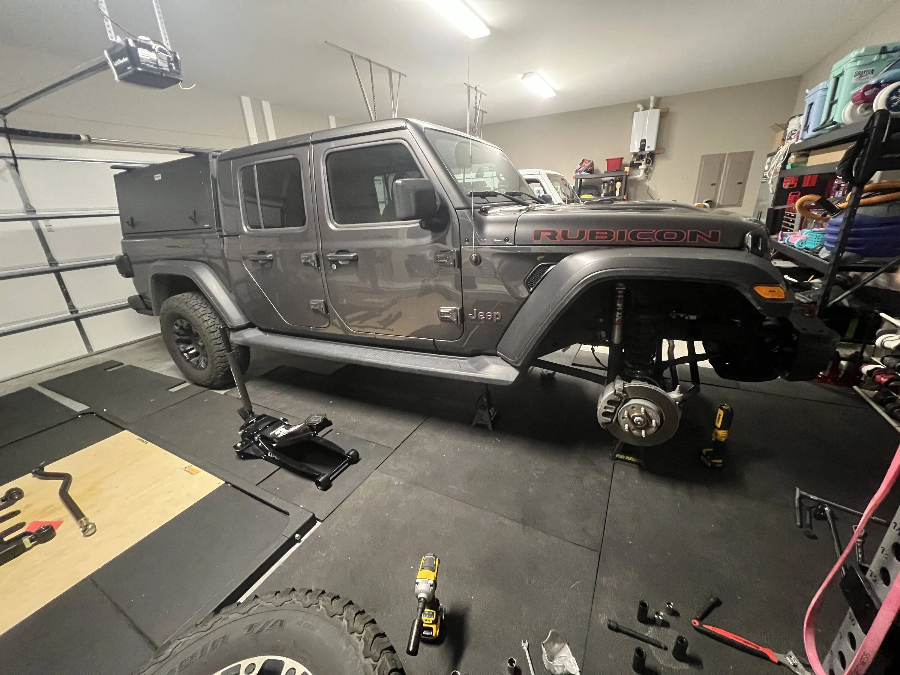 Jeep Gladiator 2022 JTR Clayton Overland alignment 3CE41FD5-B47A-4277-9A5D-9858BBA13C32