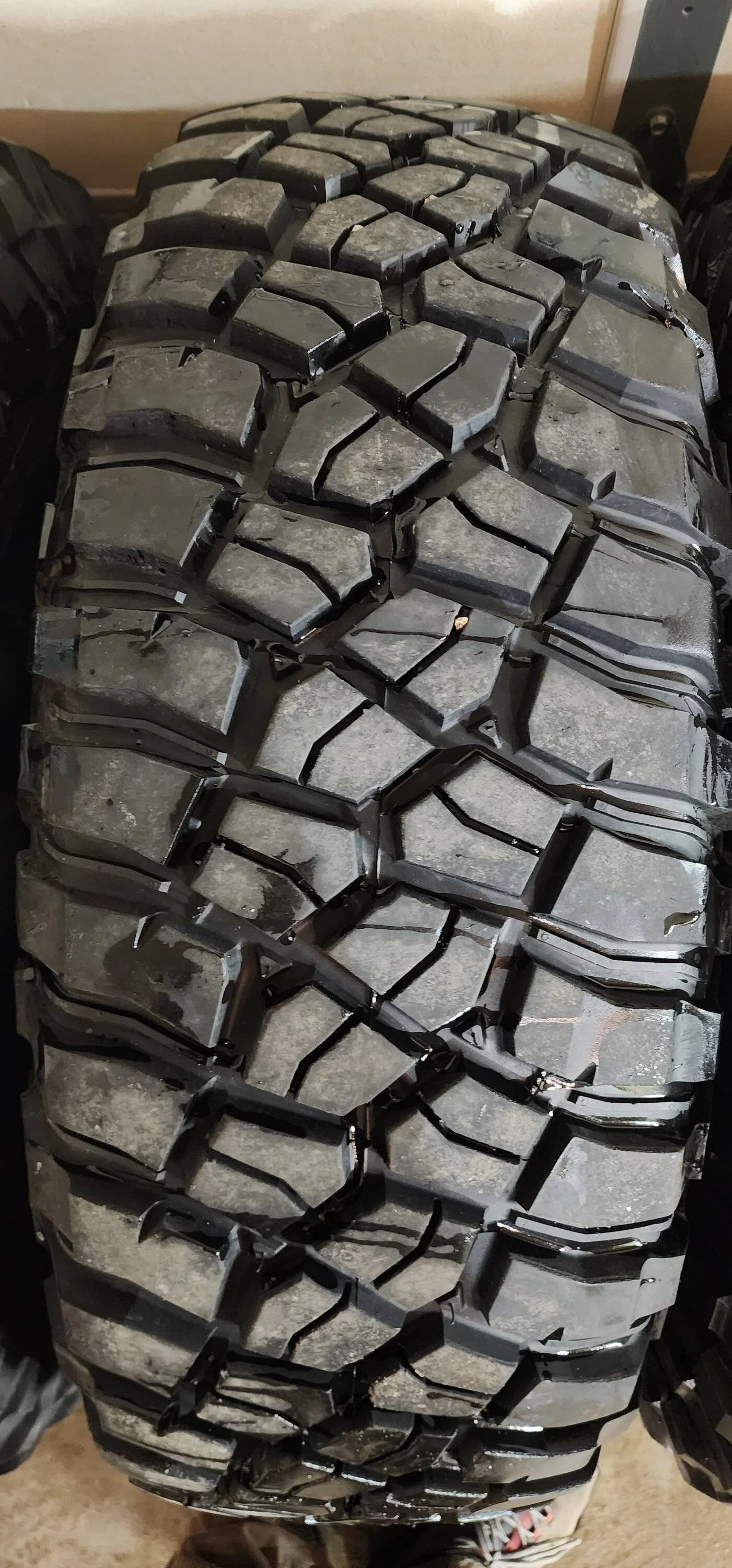 Jeep Gladiator (4) 37x12.5x17 BFGoodrich KM3 Mud Terrain T/A Tires on Factory Jeep Gladiator Rubicon Wheels With Tire Protection Certificates! 20230322_132546