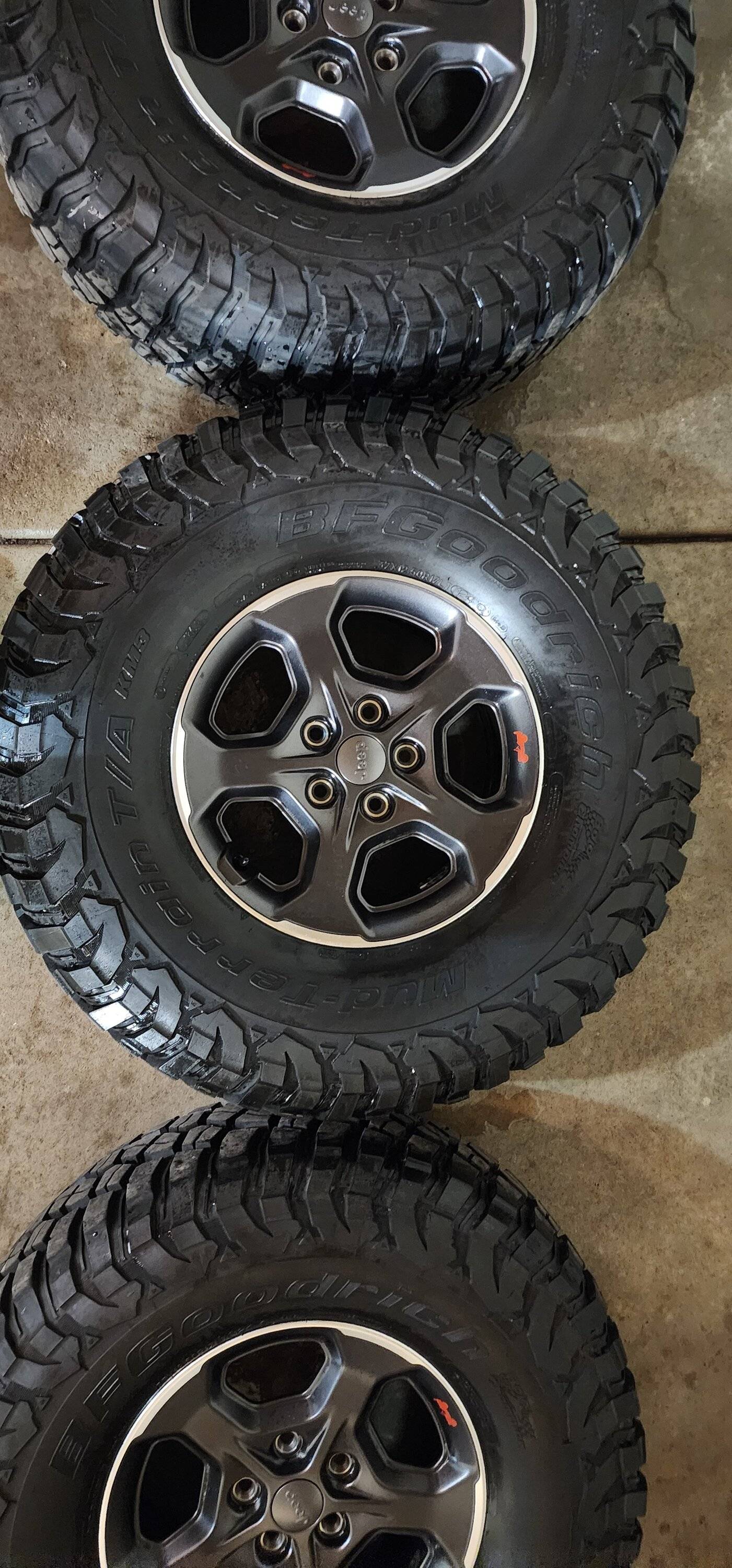 Jeep Gladiator (4) 37x12.5x17 BFGoodrich KM3 Mud Terrain T/A Tires on Factory Jeep Gladiator Rubicon Wheels With Tire Protection Certificates! 20230322_132348