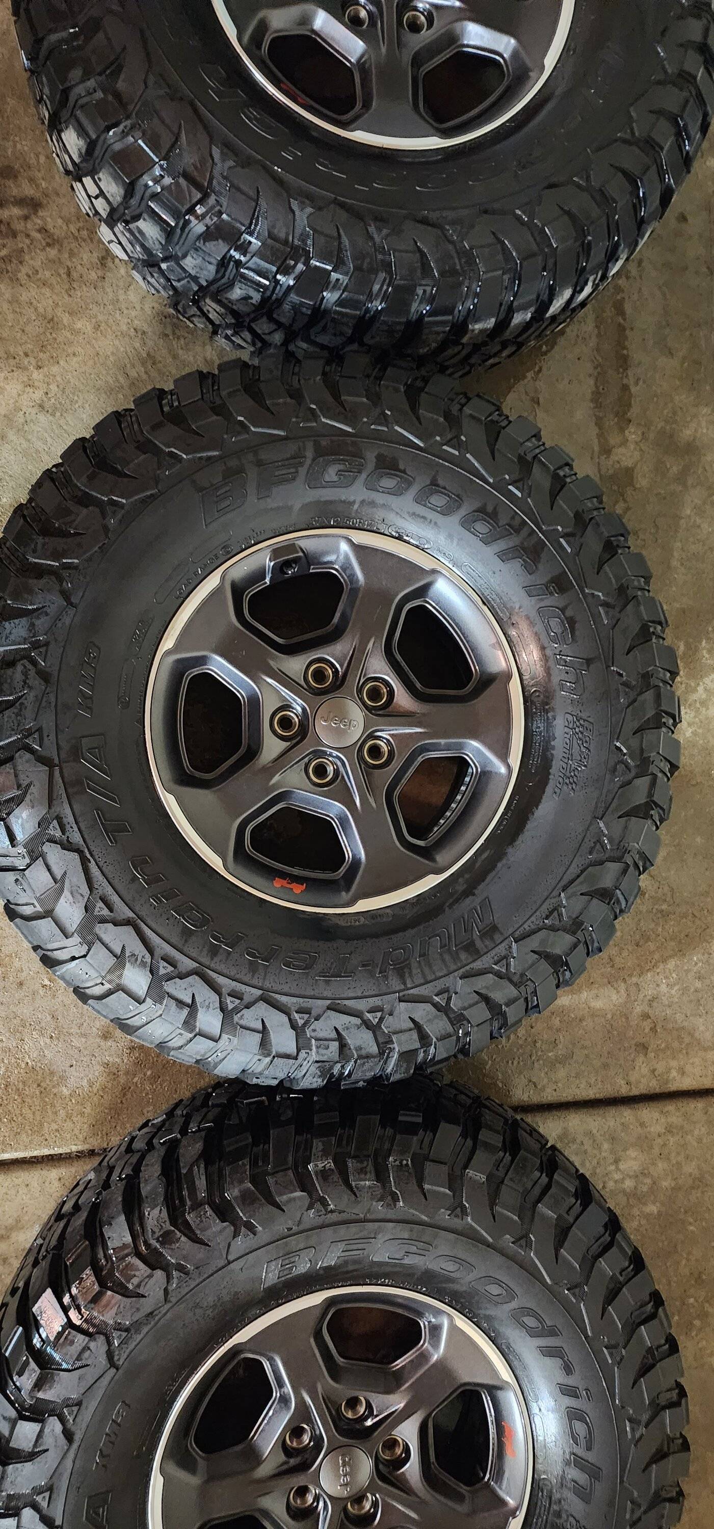 Jeep Gladiator (4) 37x12.5x17 BFGoodrich KM3 Mud Terrain T/A Tires on Factory Jeep Gladiator Rubicon Wheels With Tire Protection Certificates! 20230322_132342