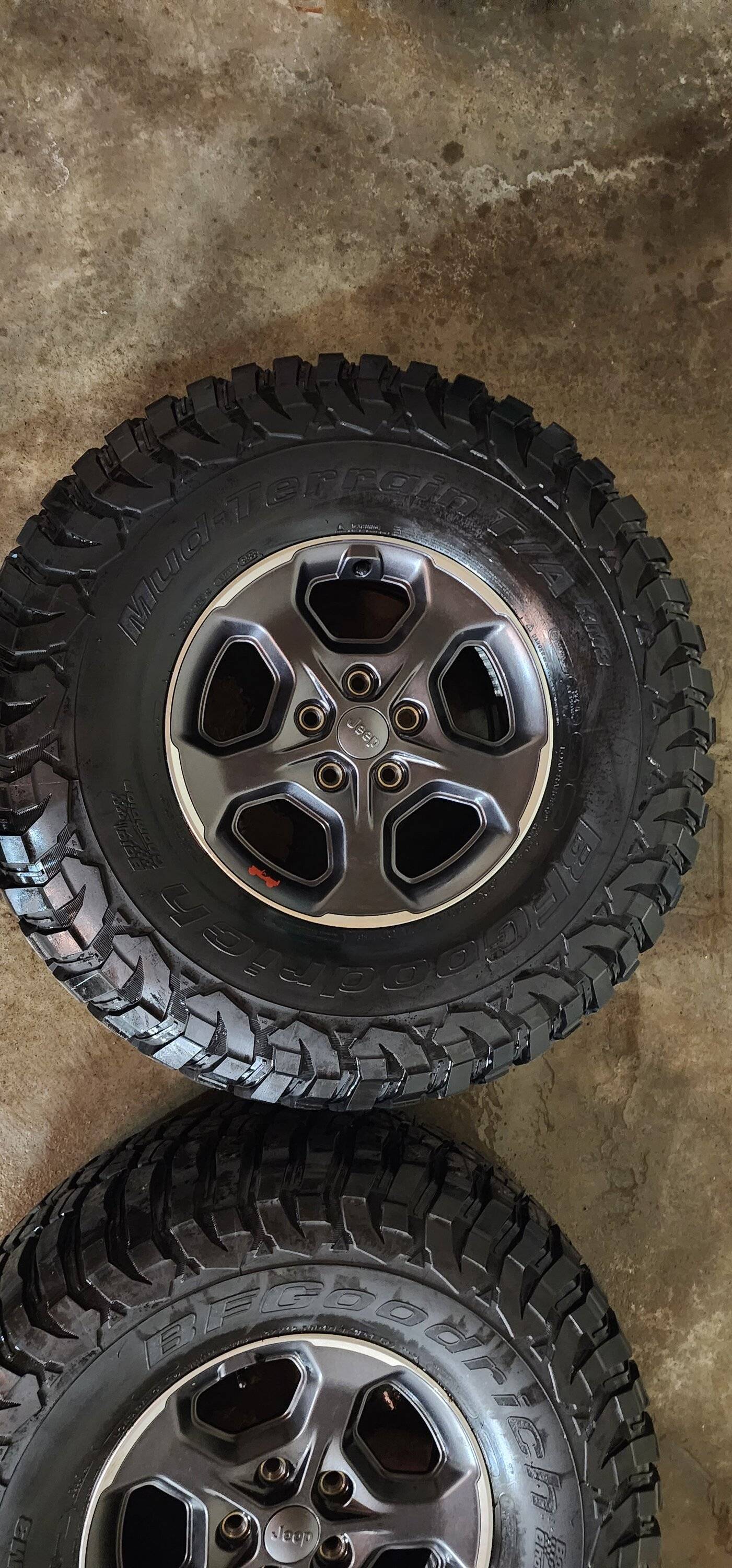 Jeep Gladiator (4) 37x12.5x17 BFGoodrich KM3 Mud Terrain T/A Tires on Factory Jeep Gladiator Rubicon Wheels With Tire Protection Certificates! 20230322_132337