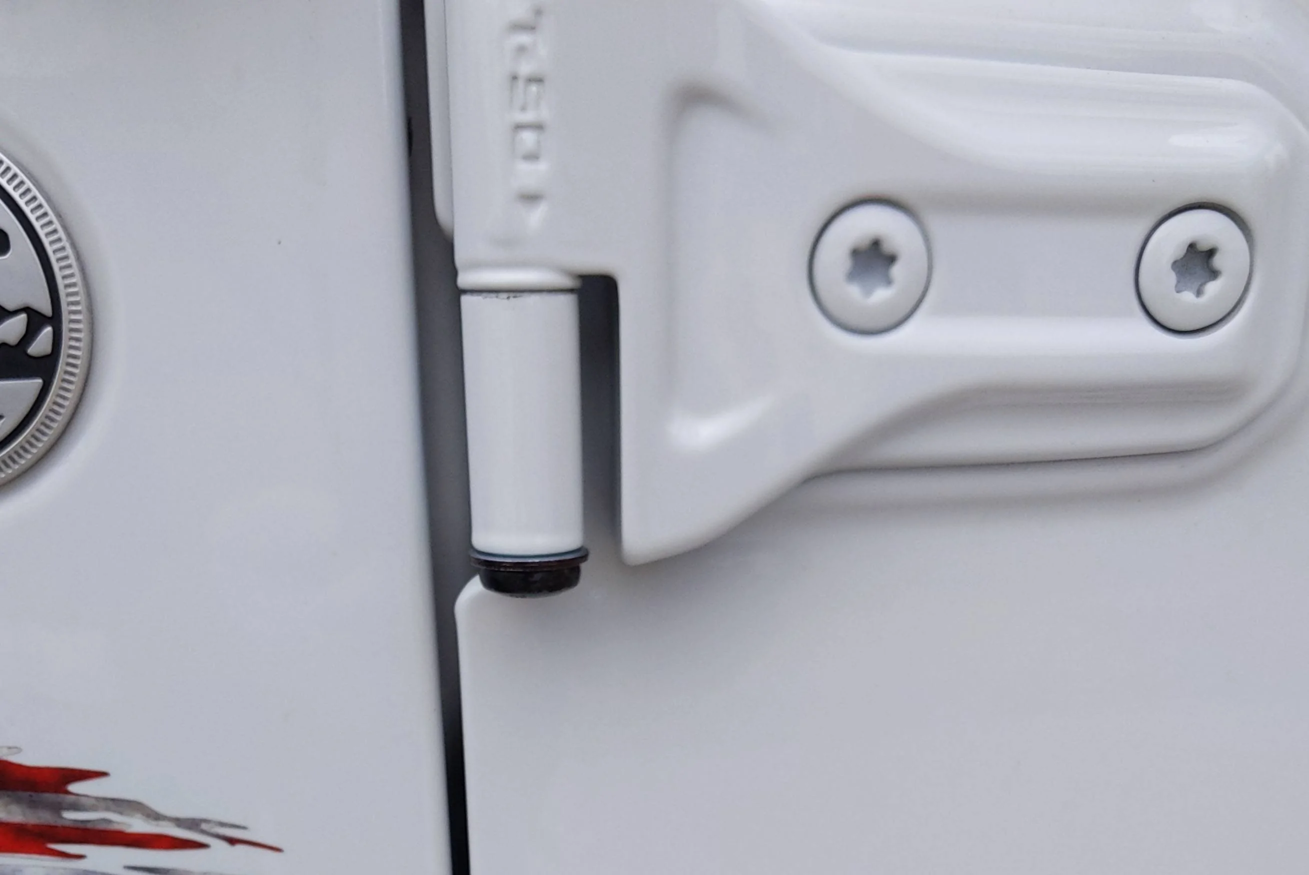 Jeep Gladiator Thoughts on Aluminum Panel (Galvanic?) Corrosion Mitigation hinge washer dark