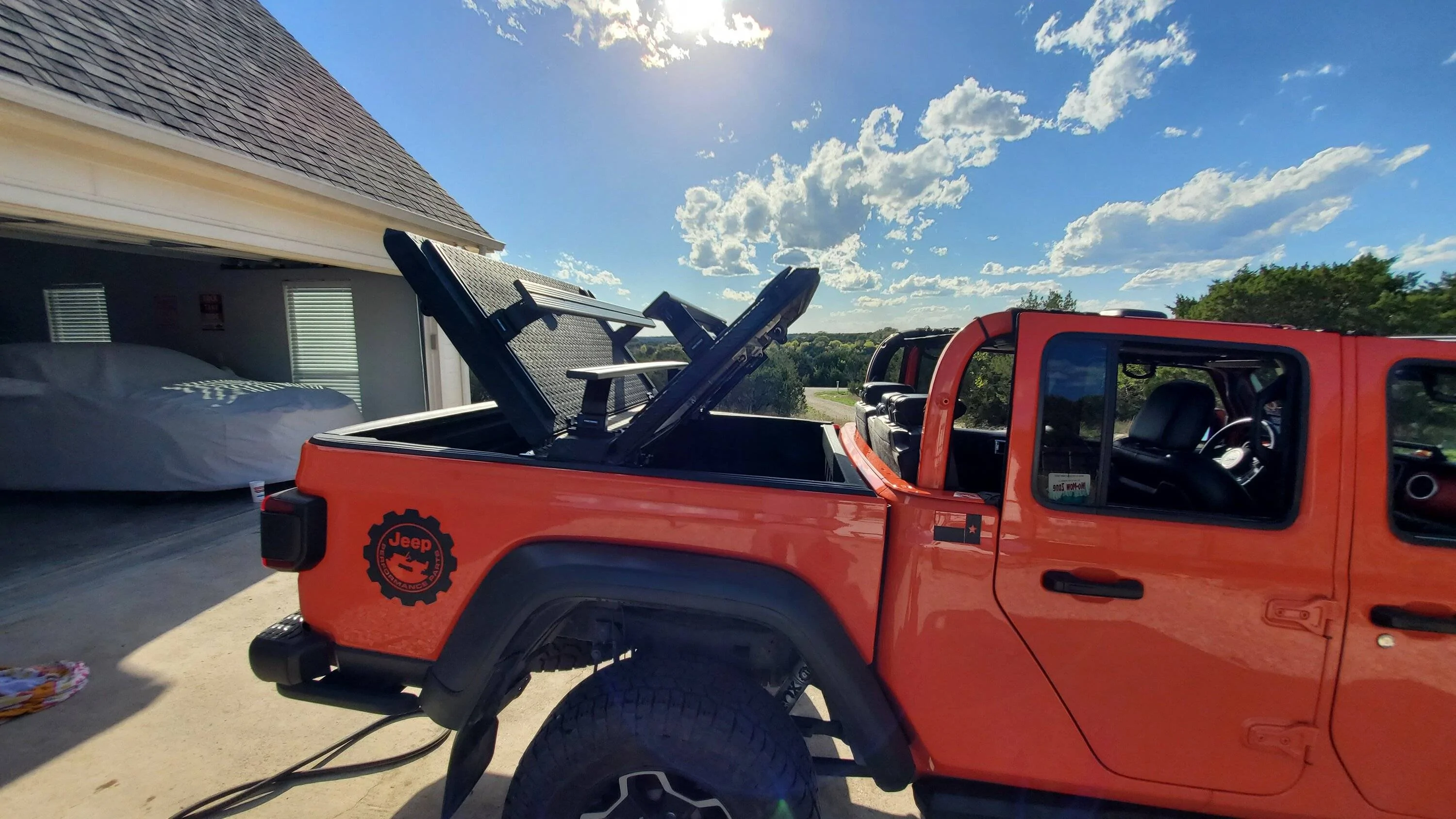 Jeep Gladiator Diamondback SE w/Front Runner Rack 20230324_172641