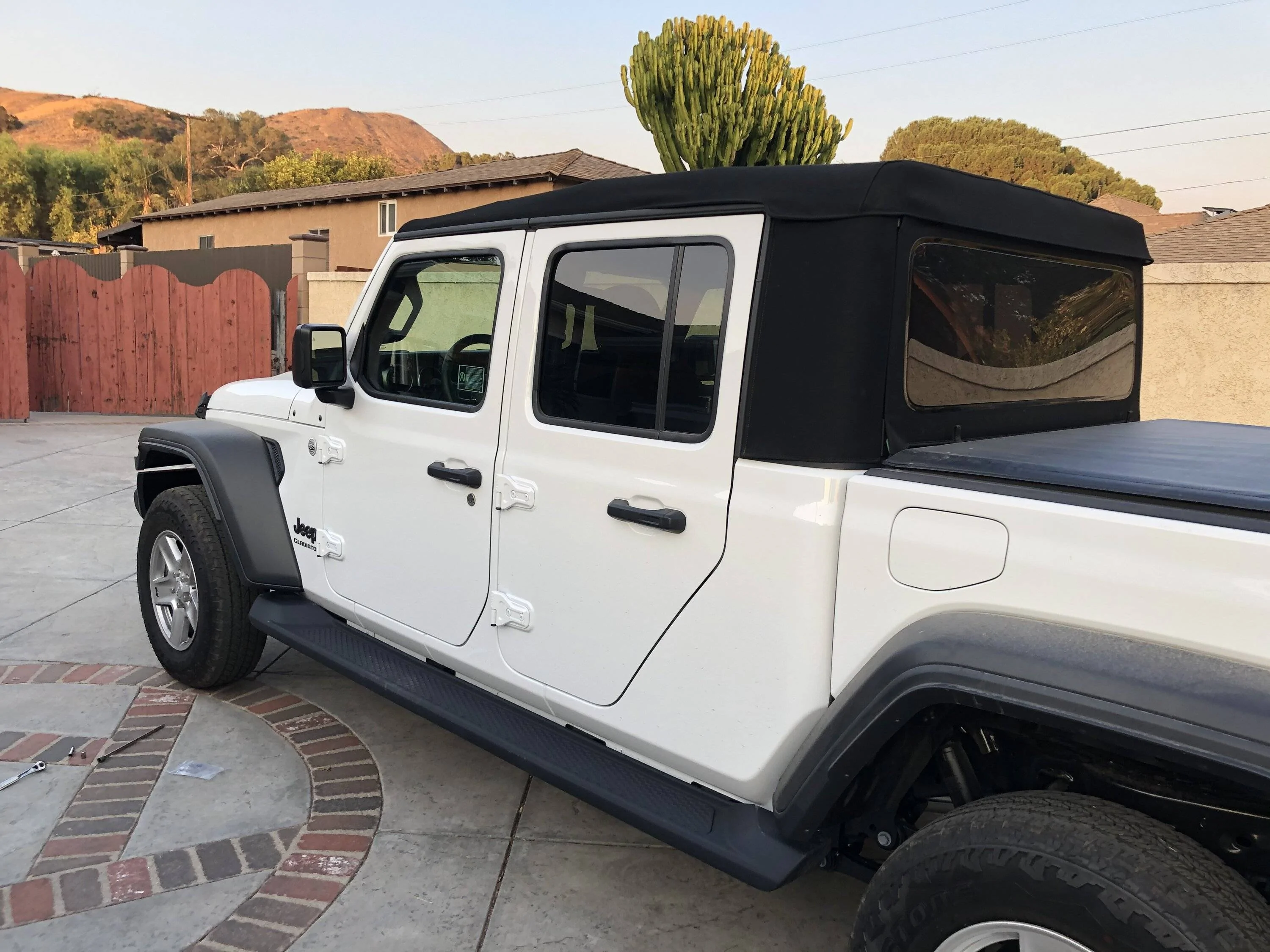 Jeep Gladiator Looking for soft top IMG_3649 (1)