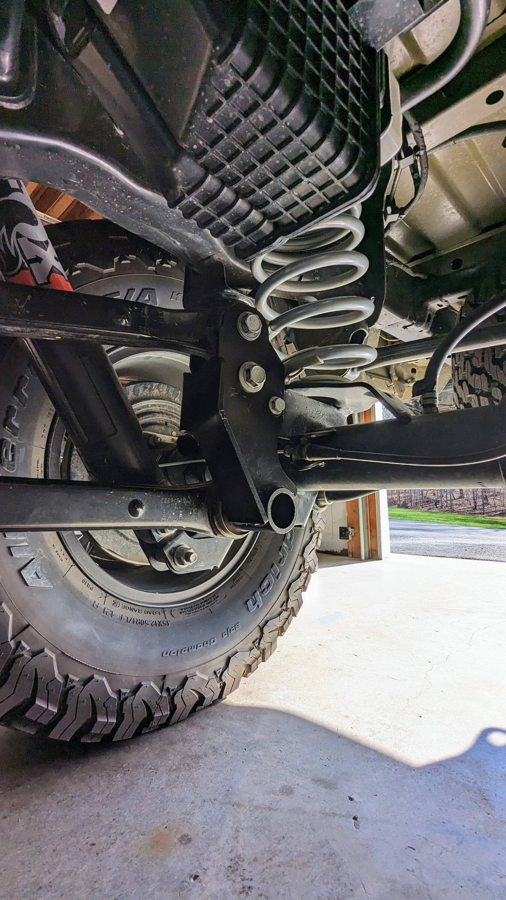 Jeep Gladiator Relocation Brackets vs Long Control Arms PXL_20230325_210534124_2