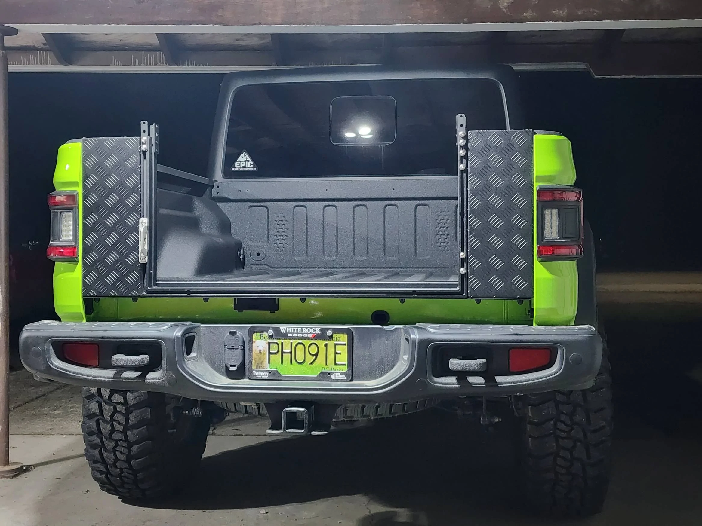 Jeep Gladiator Alu-Cab Canopy Camper 20230325_211916