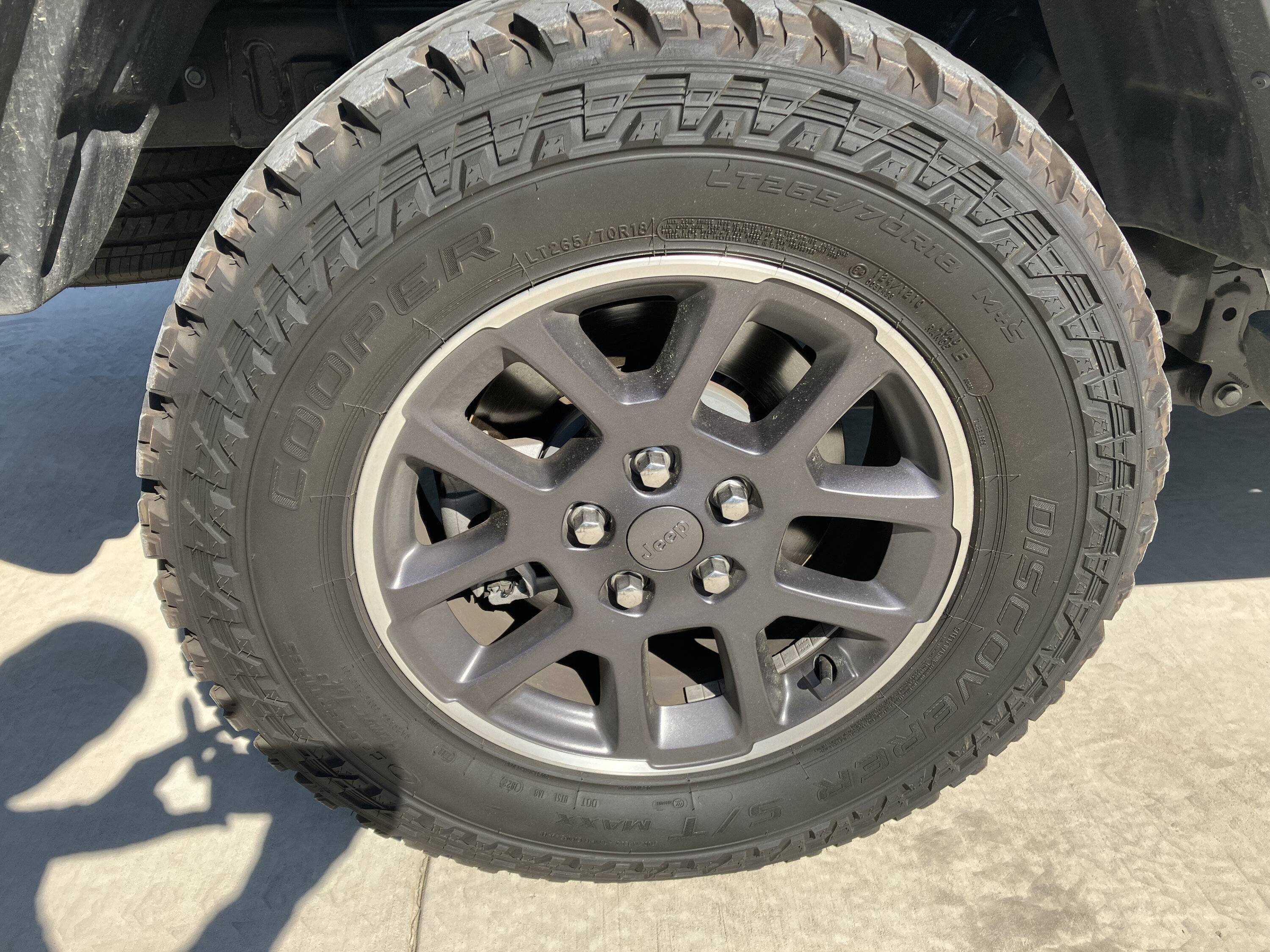 Jeep Gladiator Overland wheels with 33" Cooper tires and TPMS IMG_3939