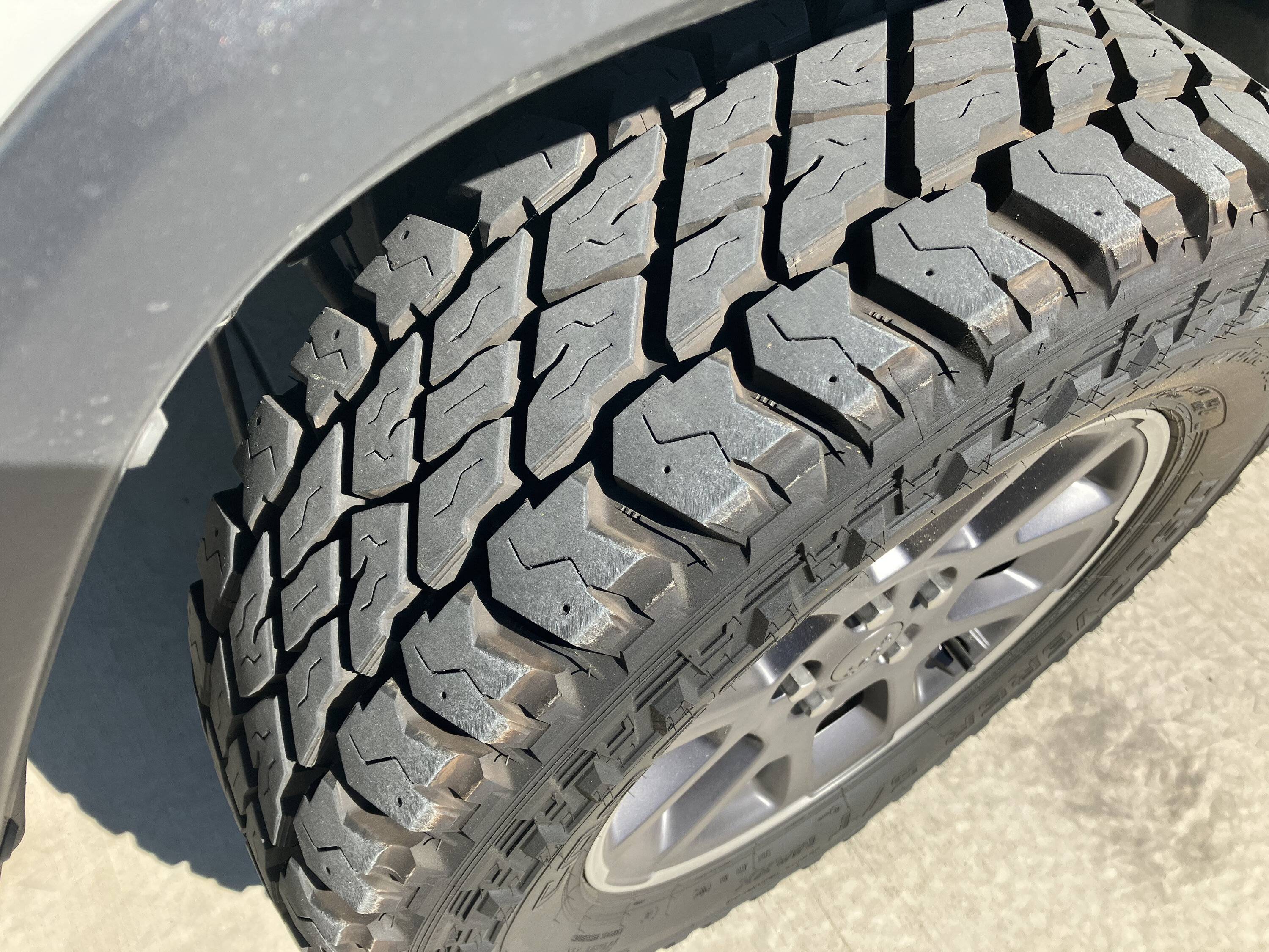 Jeep Gladiator Overland wheels with 33" Cooper tires and TPMS IMG_3941