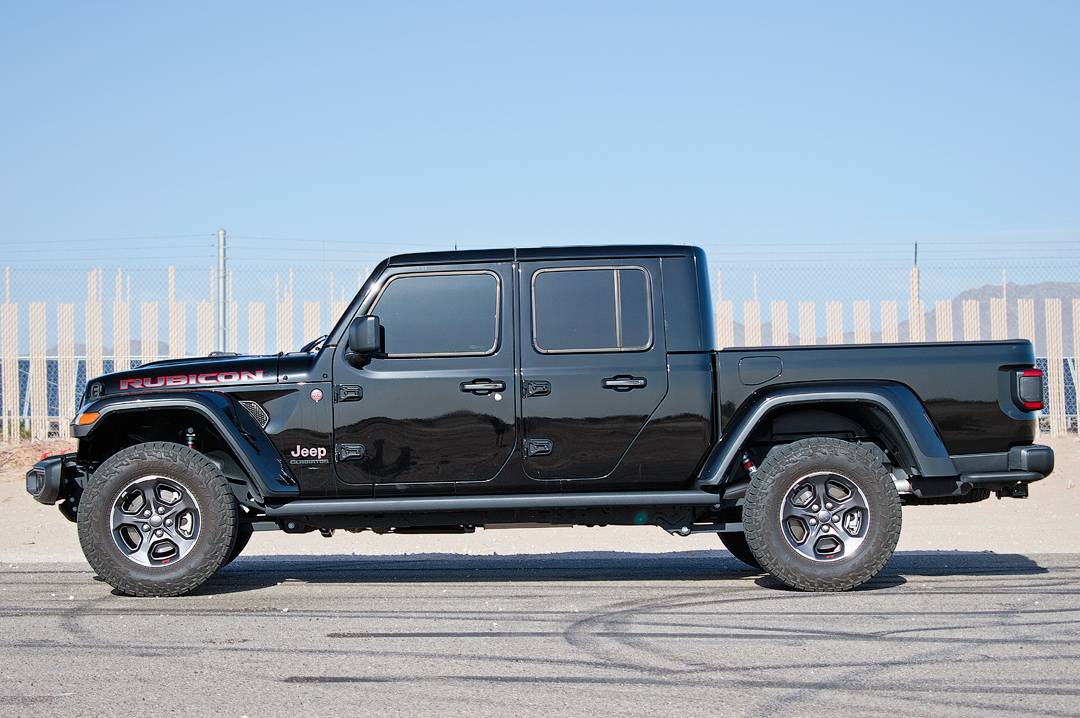 Jeep Gladiator BLACK Gladiator JT Club 1080-My-21-Gladiator-Rubicon-Tint-001
