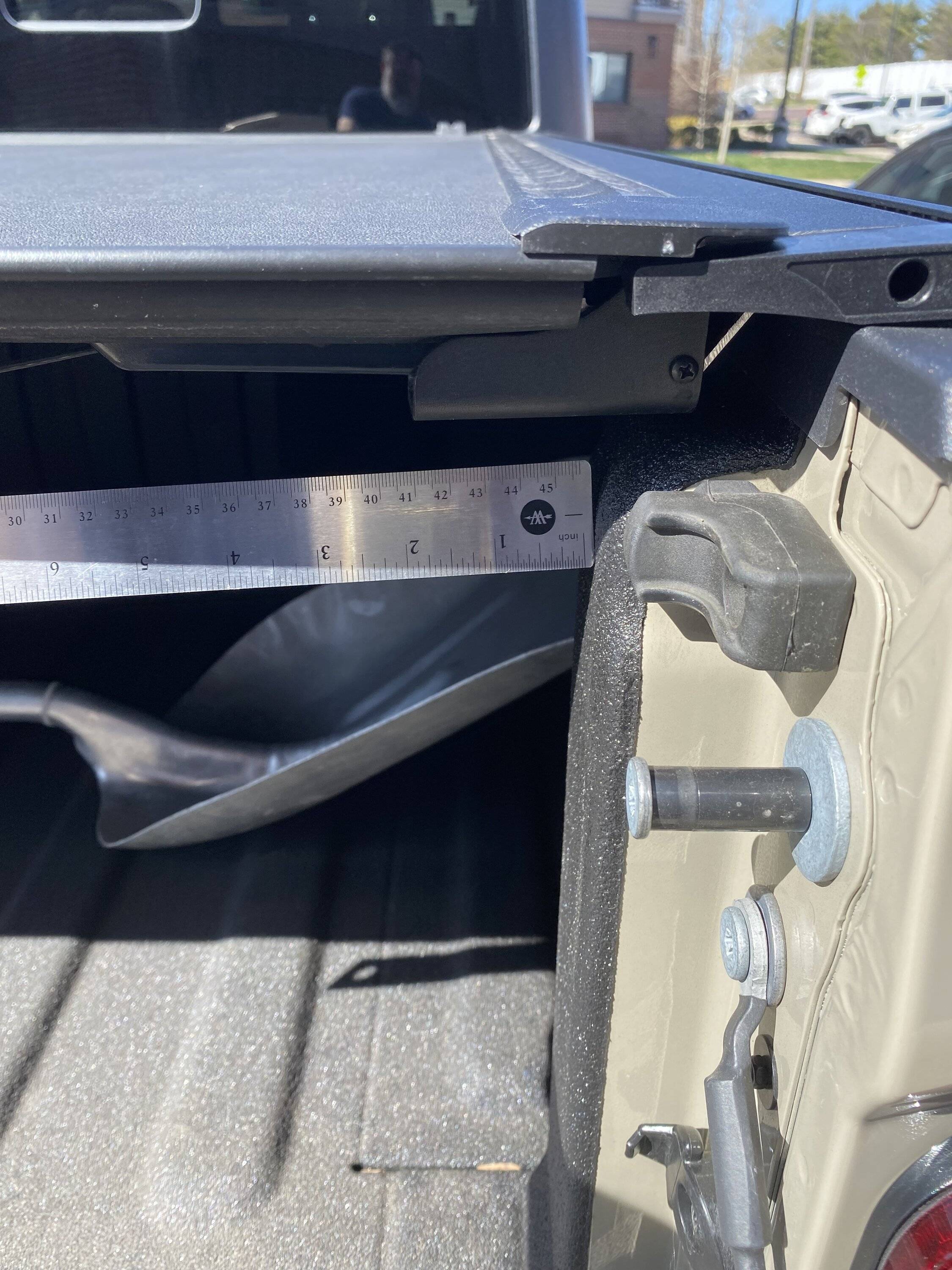 Jeep Gladiator Secure Rolling Tonneau BAK Revolver X4S vs TruXedo Sentry CT IMG-2100