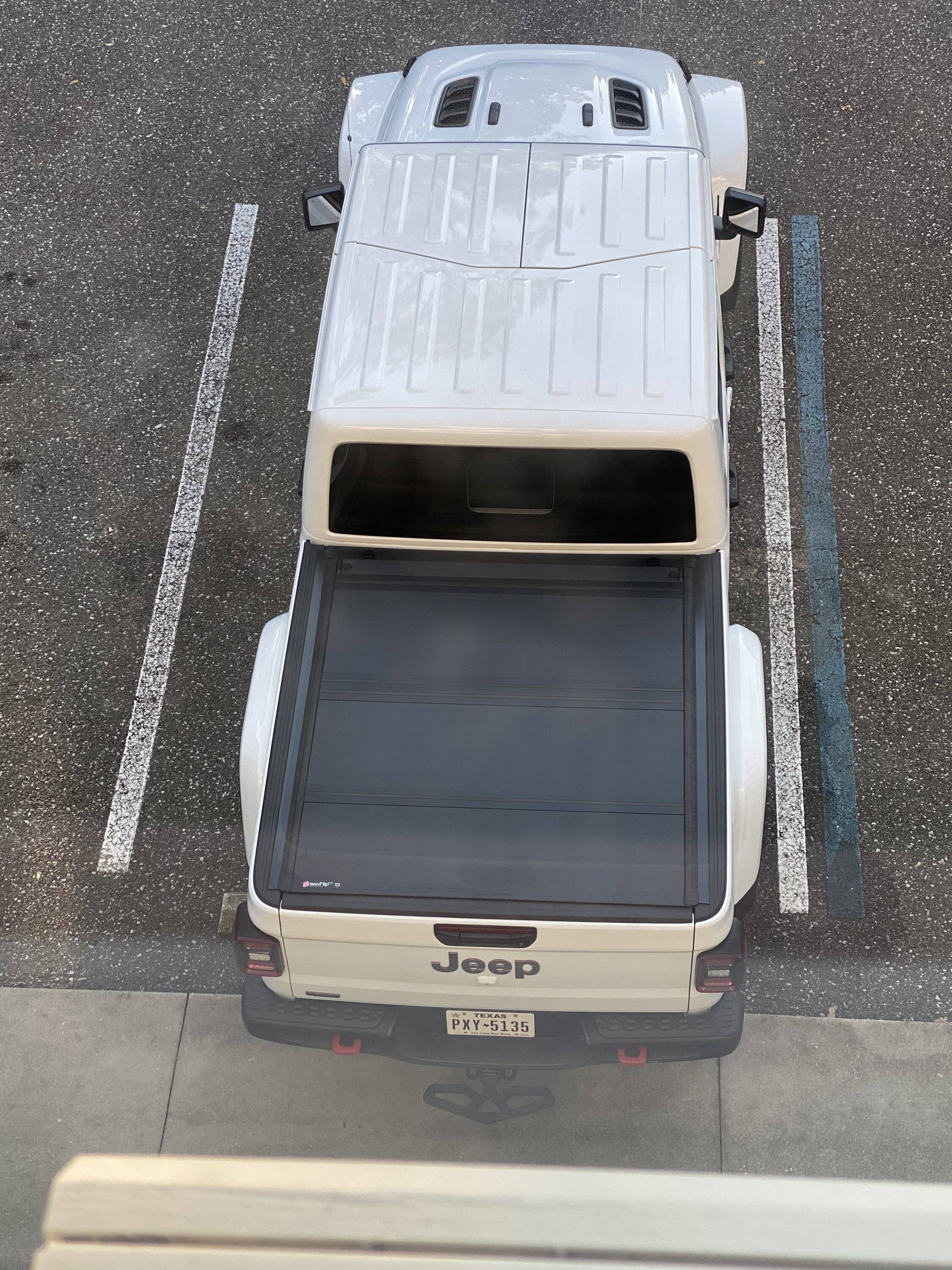 Jeep Gladiator Do low profile tonneau covers work with trail rails? 60EB1E59-A71D-4A93-B4DE-E8276B14953B