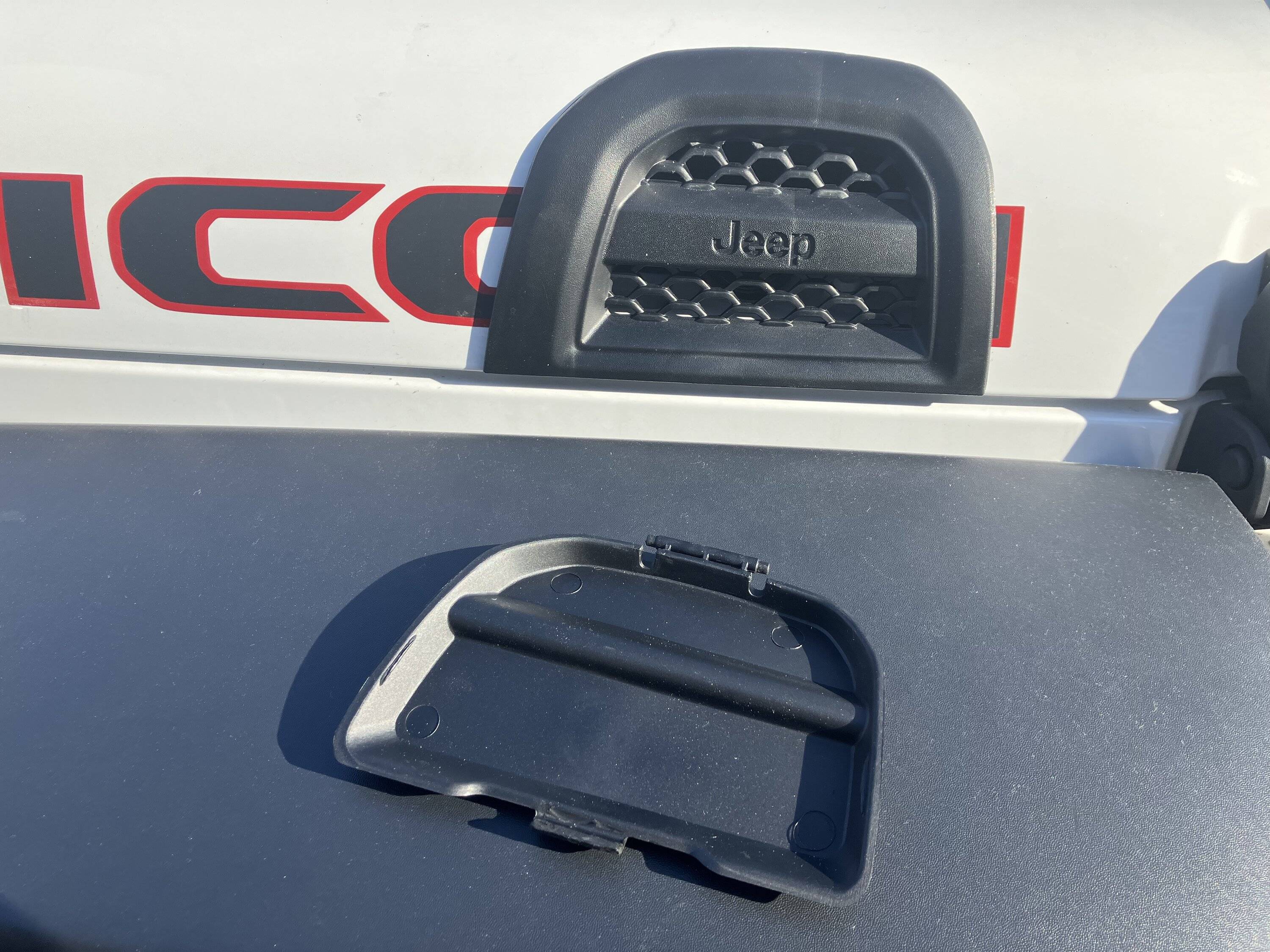 Jeep Gladiator Cut into hood to complete (vent) my Mopar CAI 312447E6-81AC-44B7-AF48-99AC87DA5C53