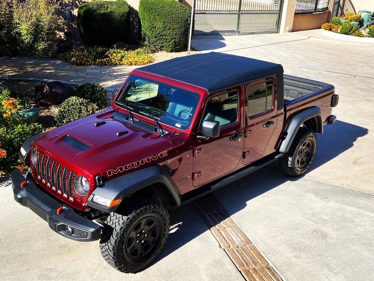 Jeep Gladiator Looking for soft top thumbnail (2)